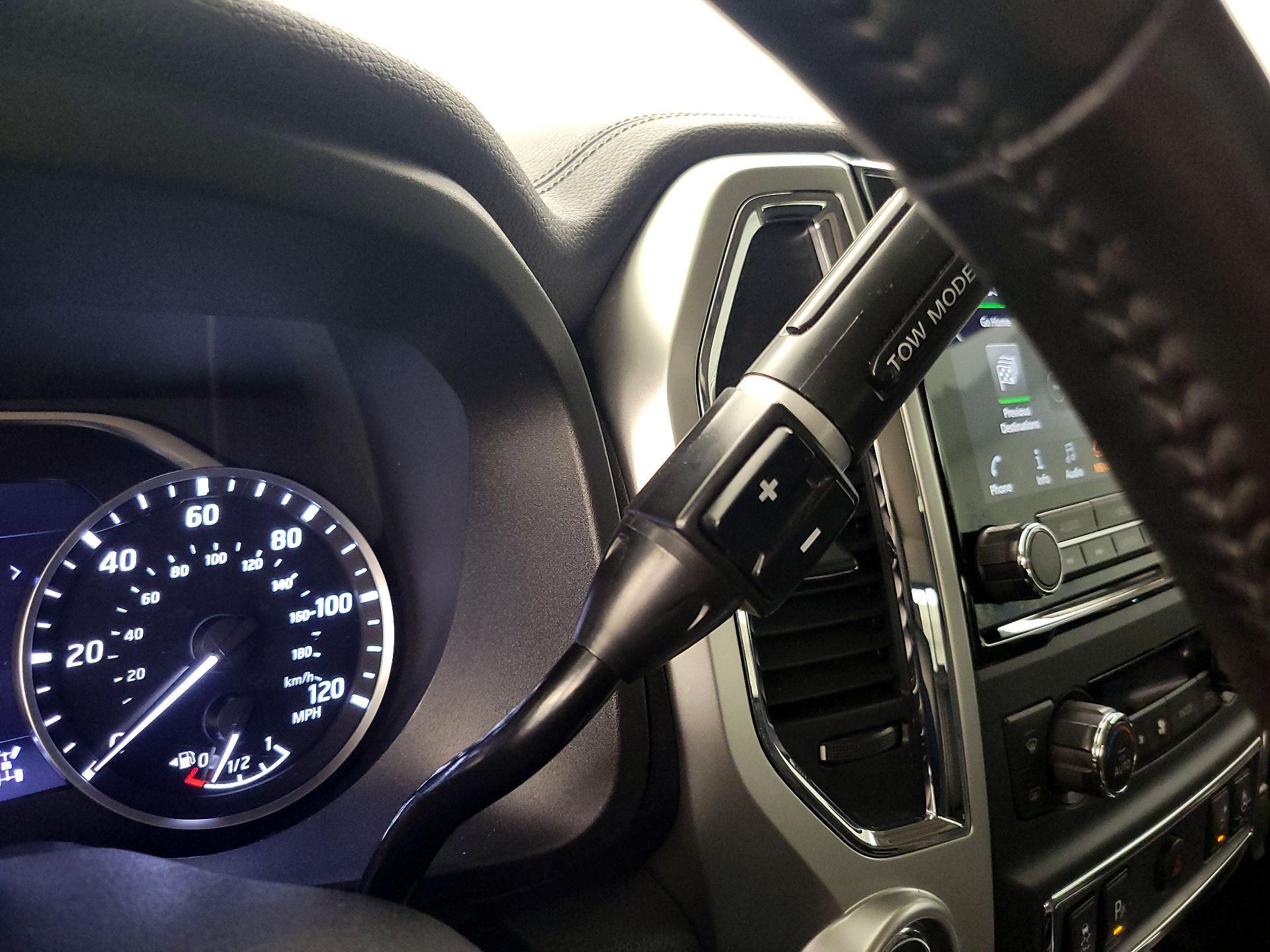 Thumbnail: 2020 Nissan Titan - 18