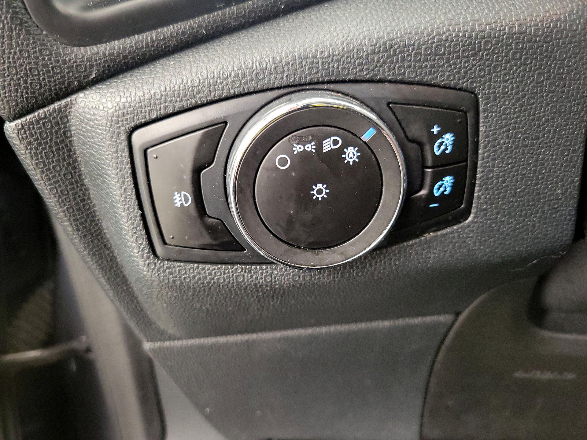 Thumbnail: 2018 Ford EcoSport - 13
