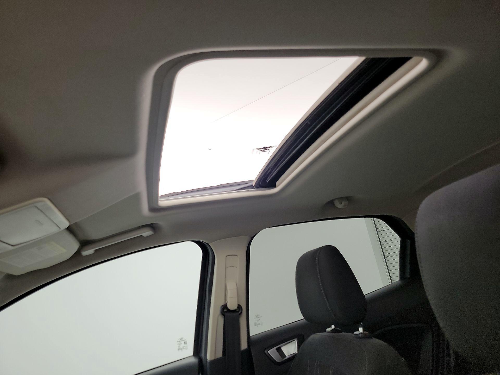 Thumbnail: 2018 Ford EcoSport - 20