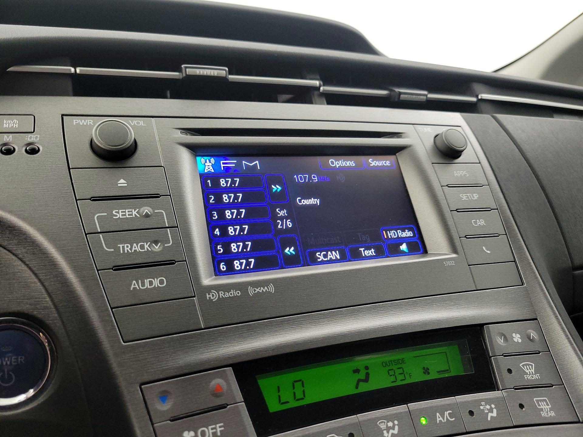 Thumbnail: 2015 Toyota Prius - 15