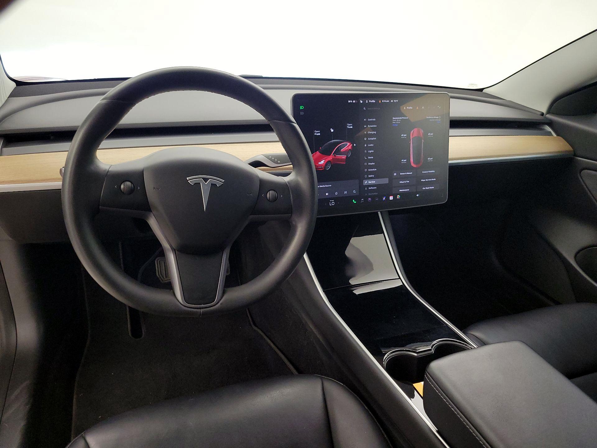 Thumbnail: 2020 Tesla Model 3 - 9