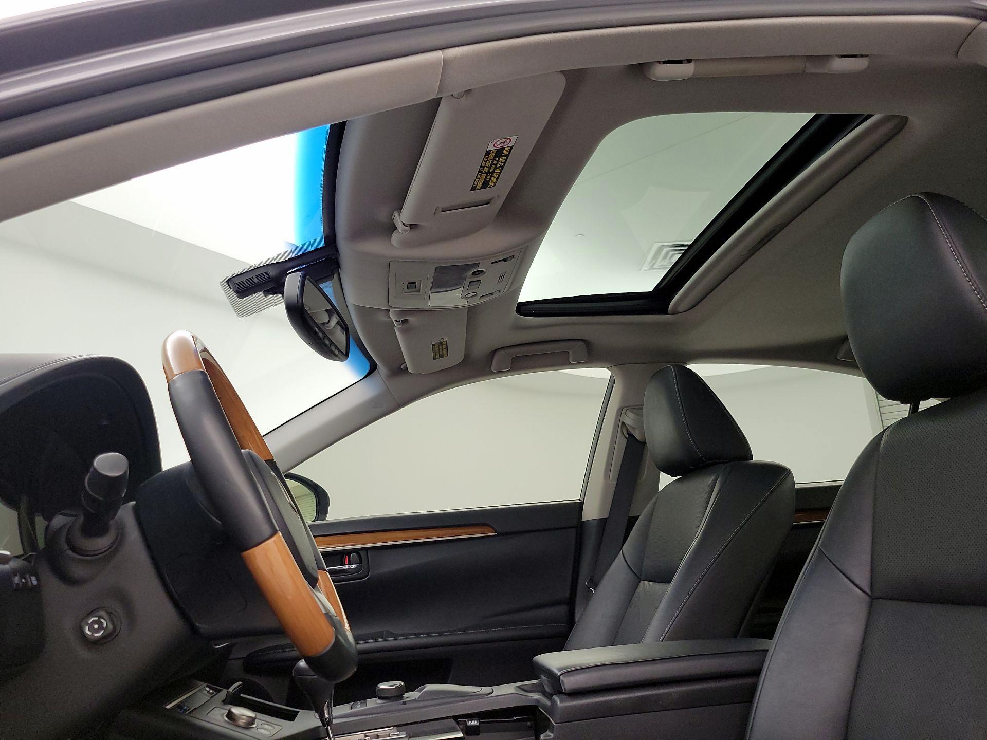 Thumbnail: 2015 Lexus ES - 19