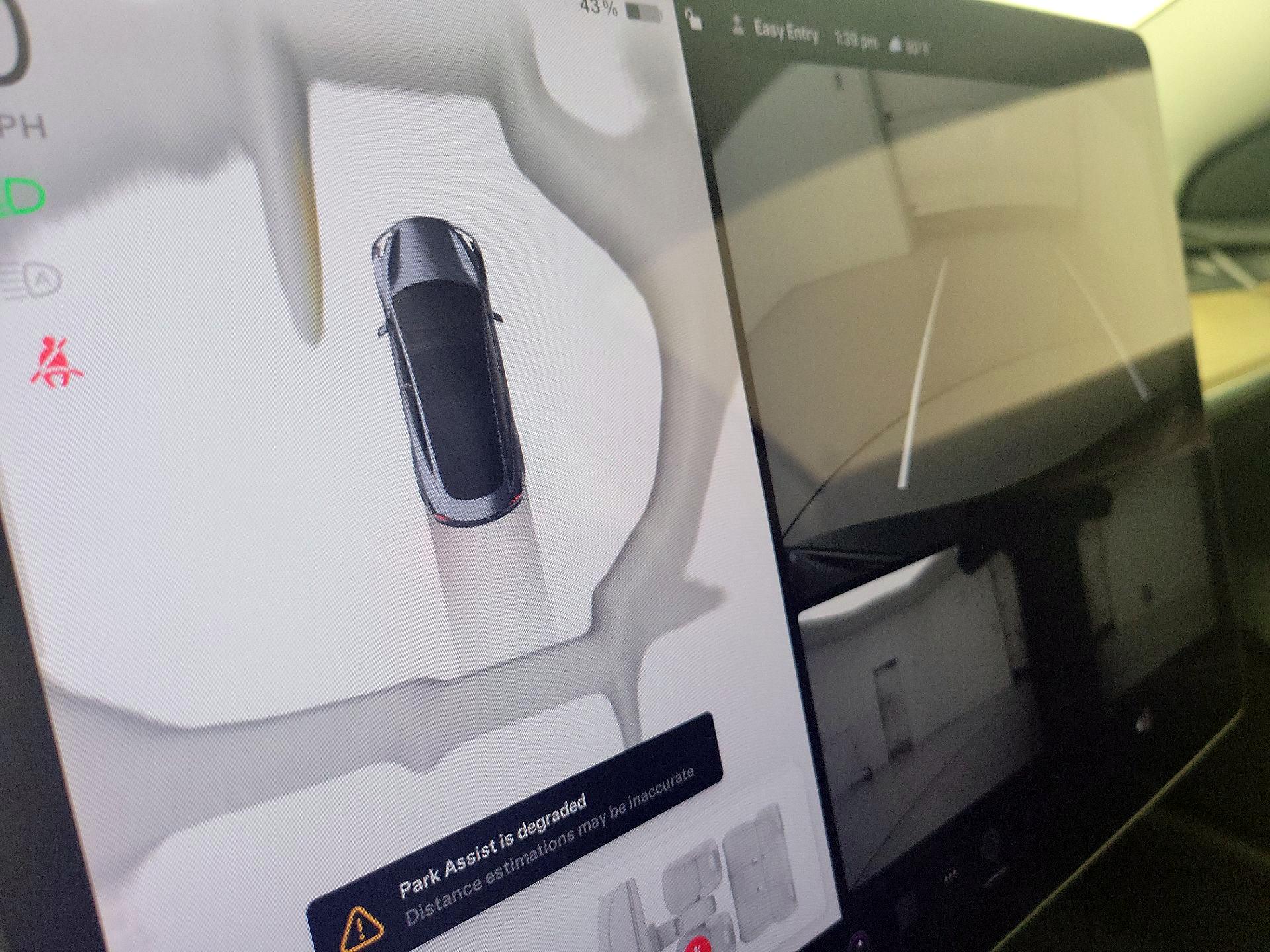 Thumbnail: 2023 Tesla Model 3 - 14