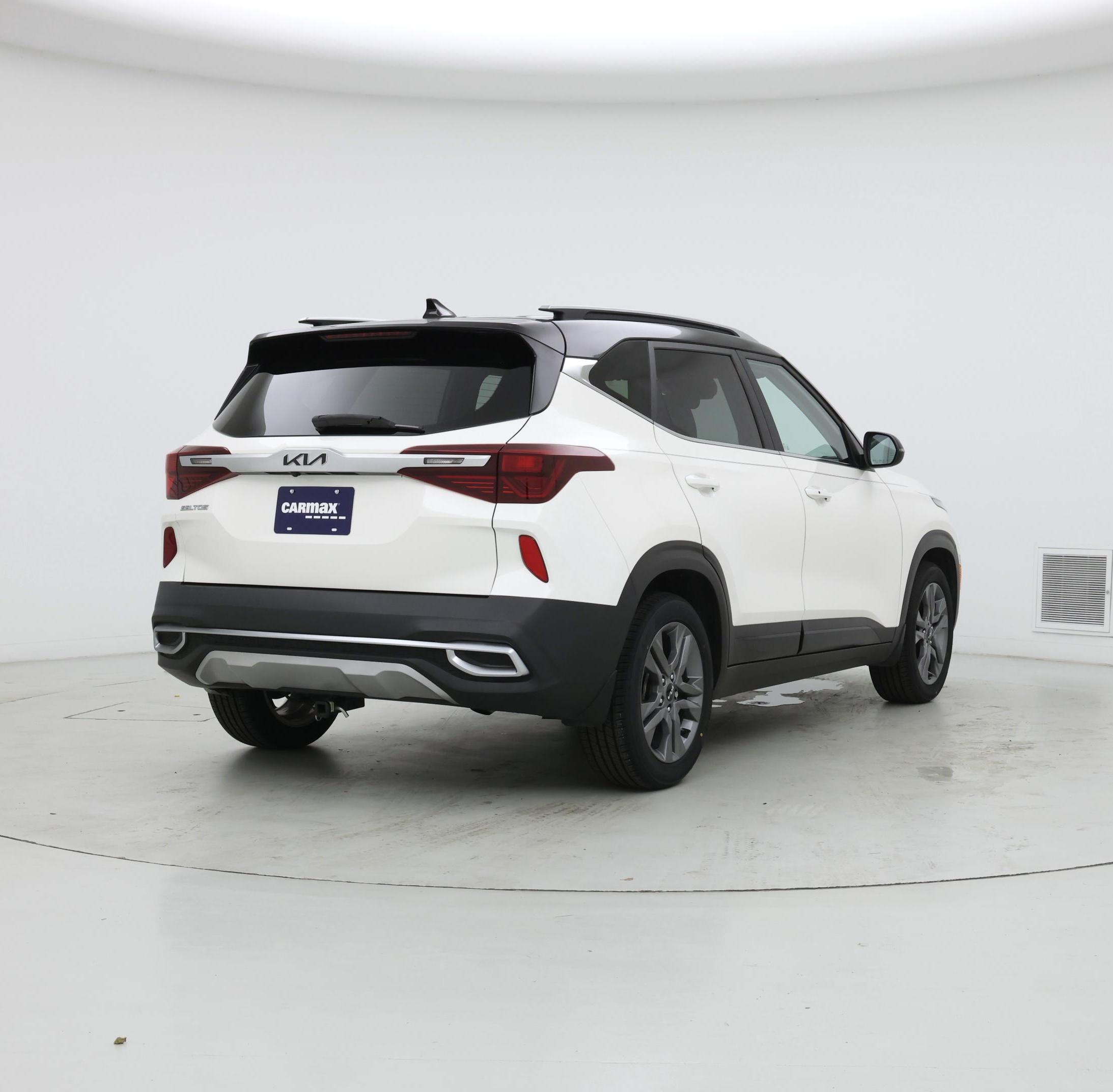 Thumbnail: 2022 Kia Seltos - 8