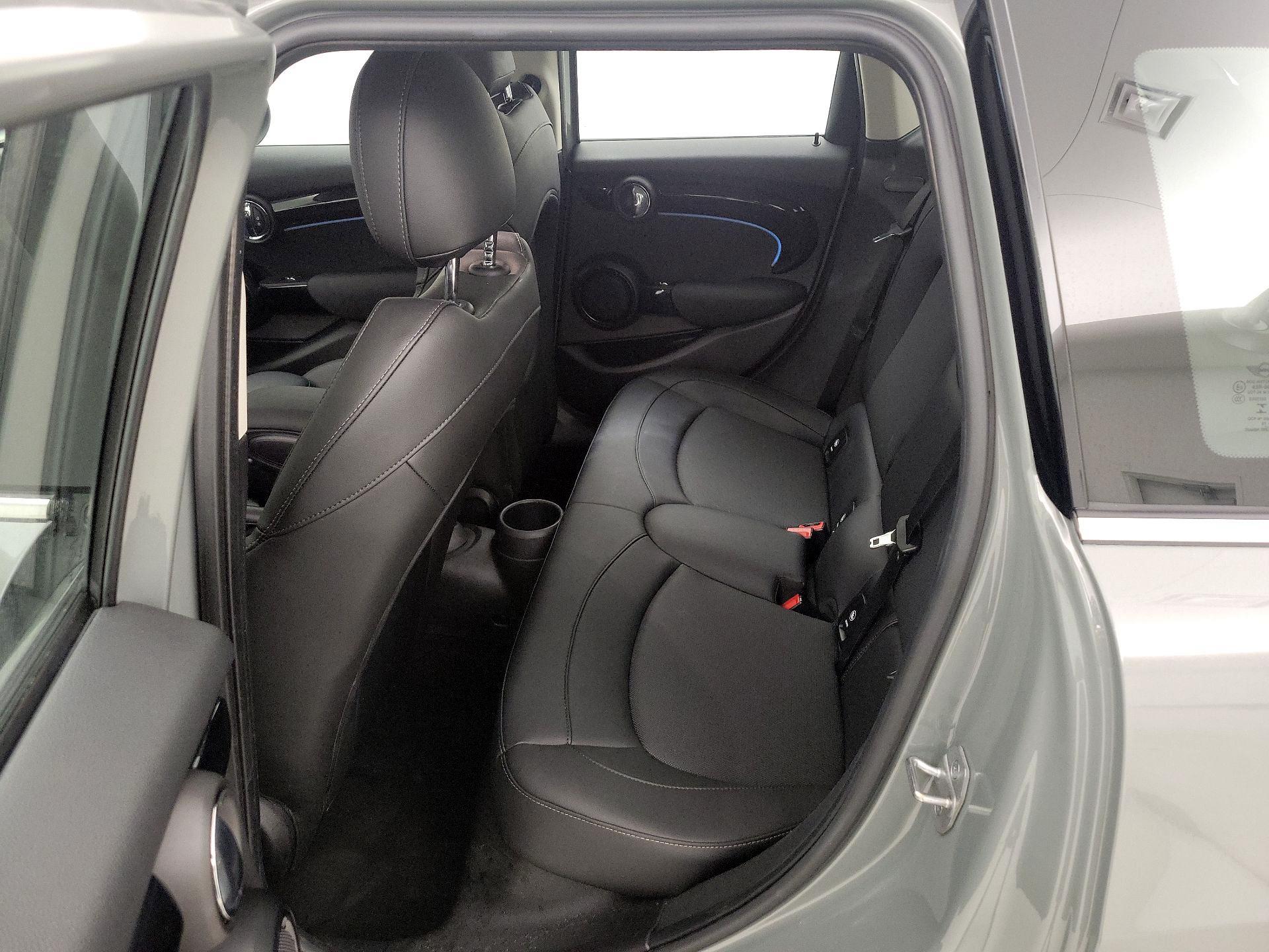 Thumbnail: 2022 MINI Cooper Hardtop - 19