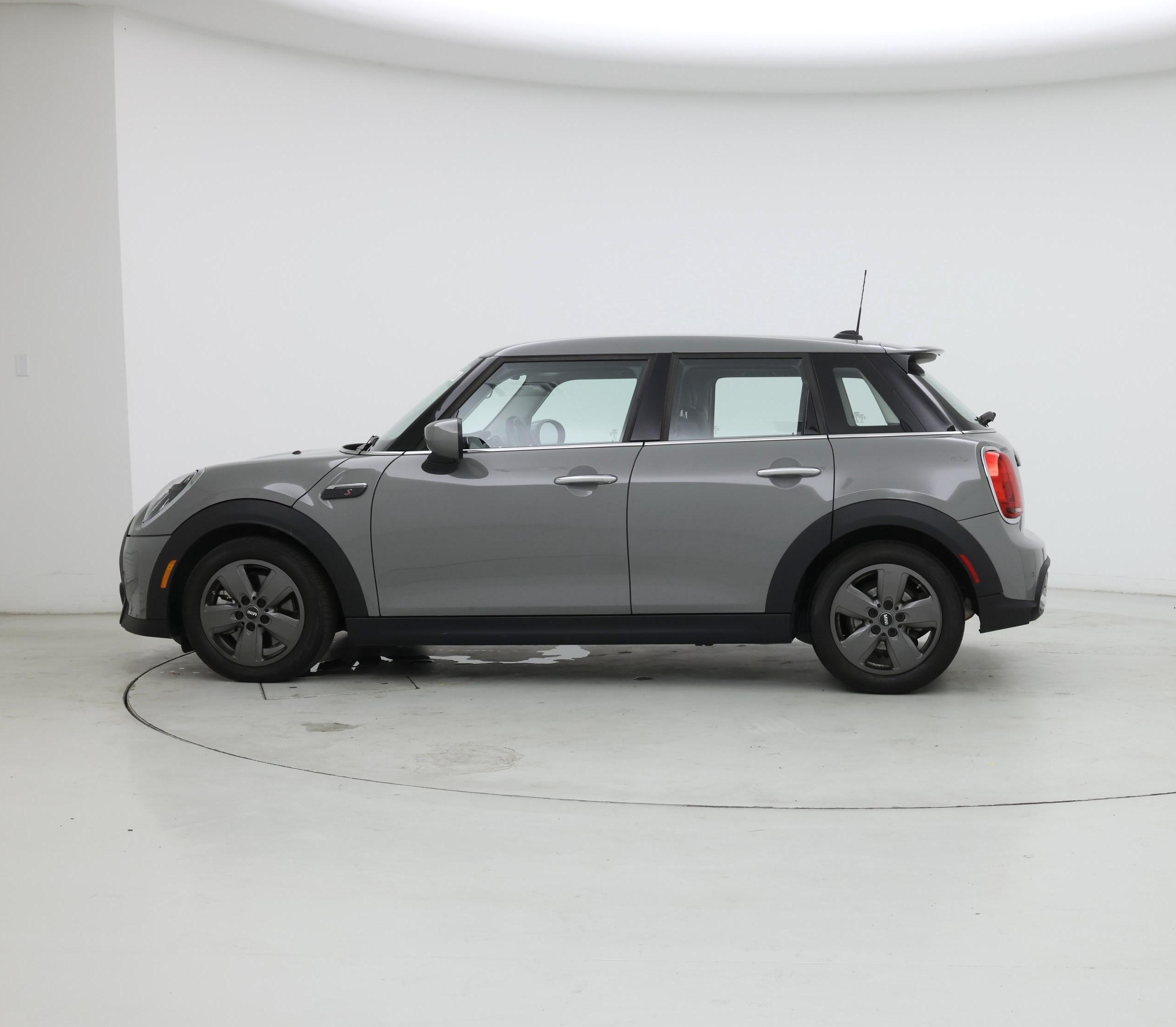 Thumbnail: 2022 MINI Cooper Hardtop - 3
