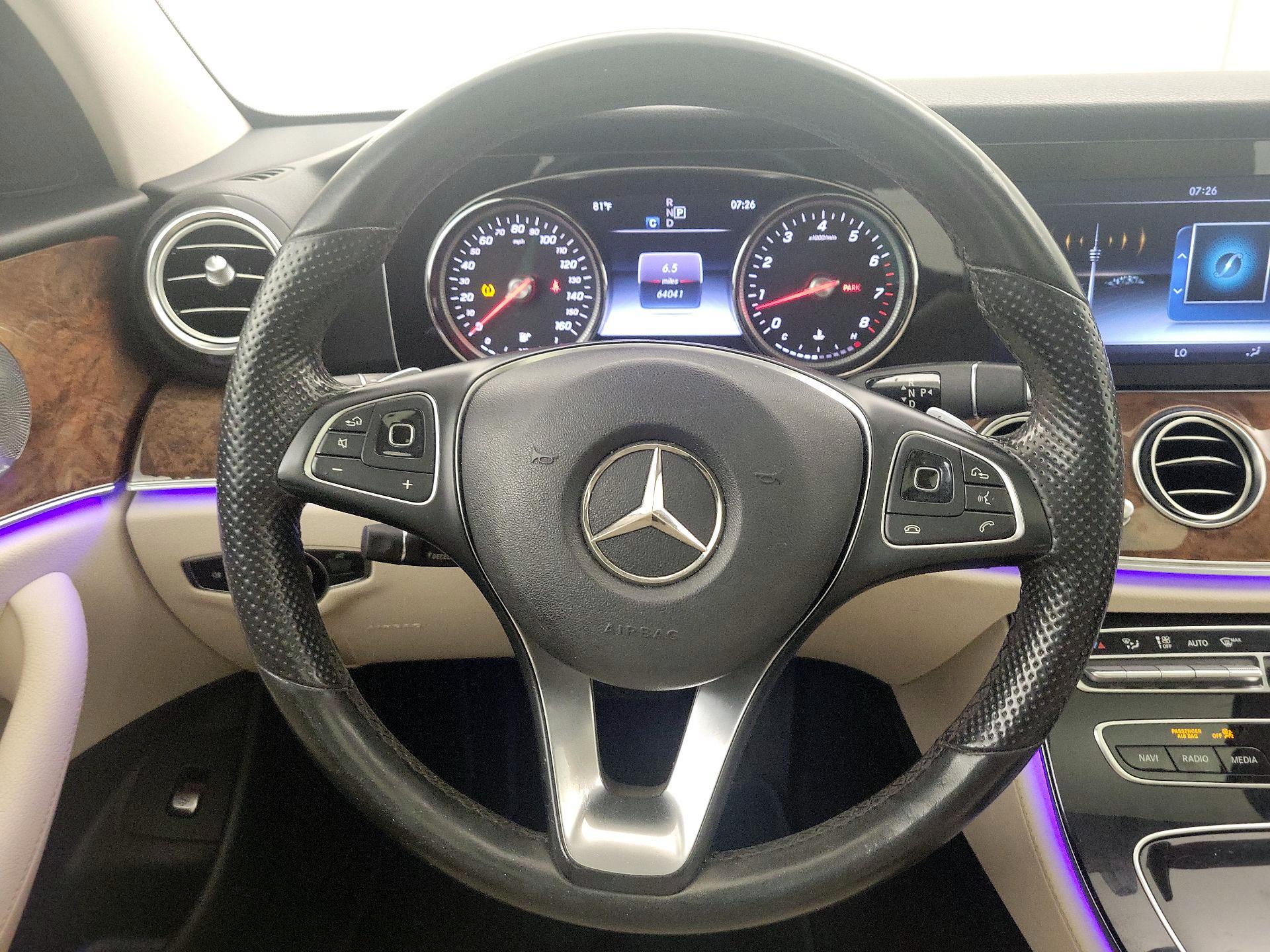 Thumbnail: 2017 Mercedes-Benz E-Class - 10