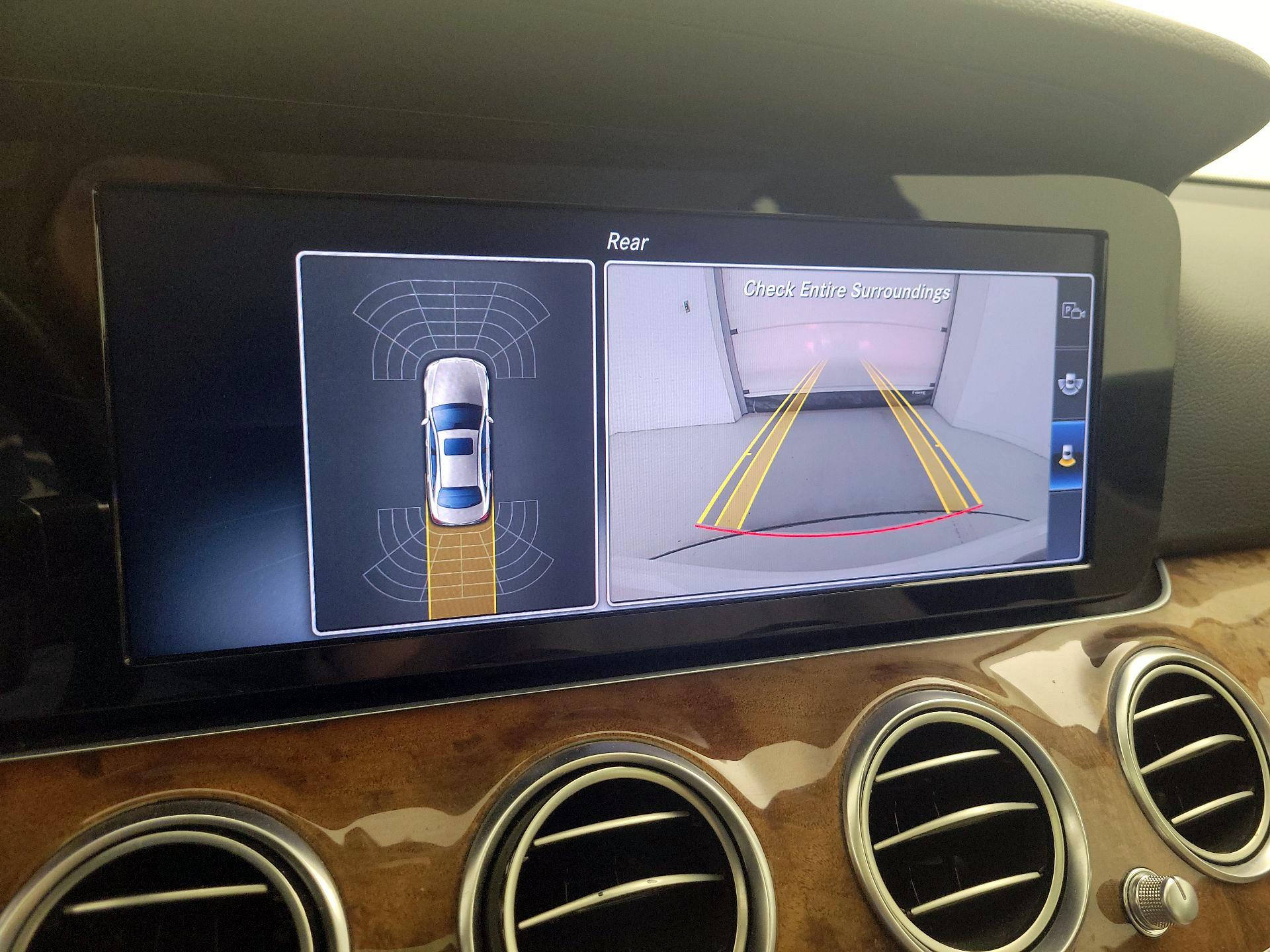 Thumbnail: 2017 Mercedes-Benz E-Class - 14