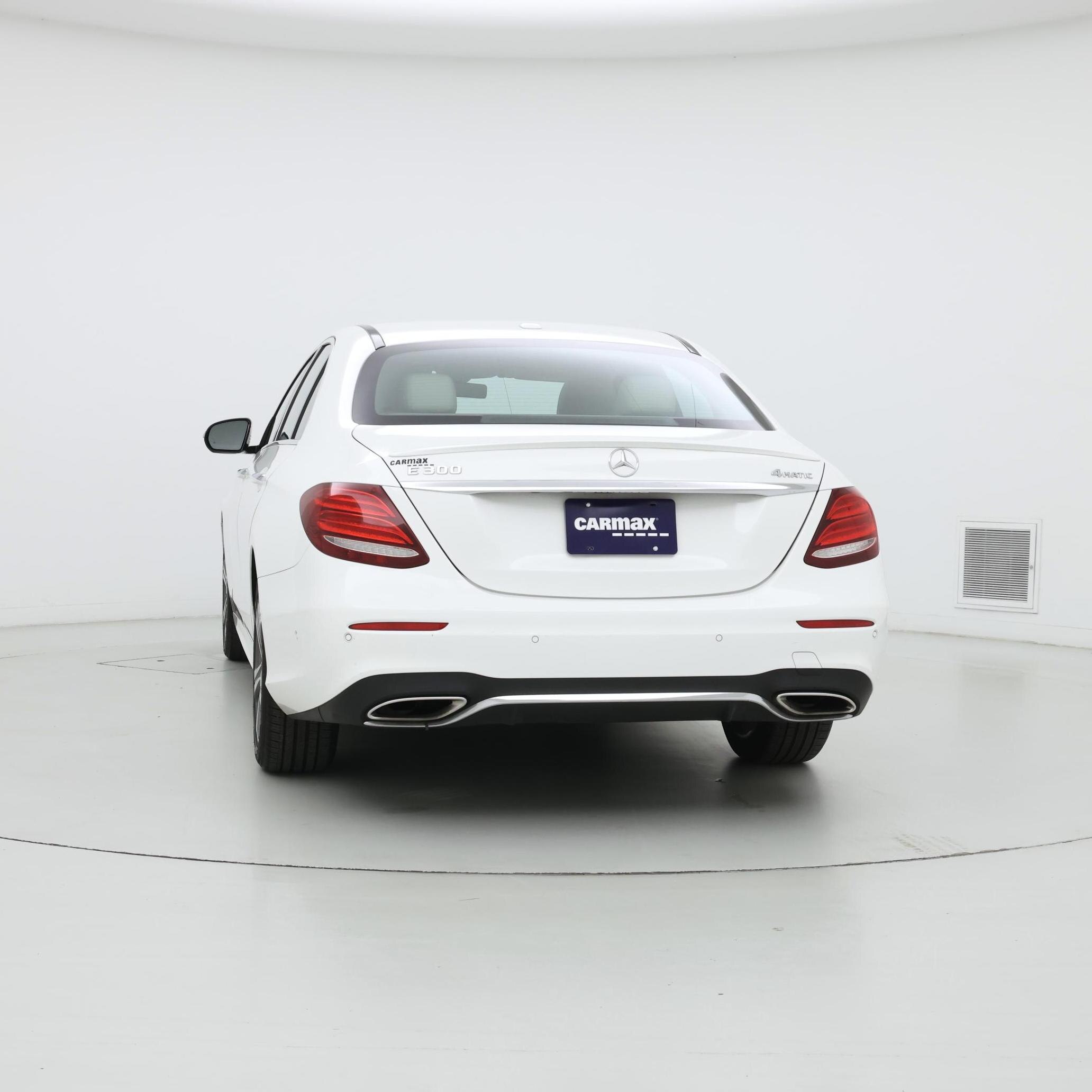 Thumbnail: 2017 Mercedes-Benz E-Class - 6
