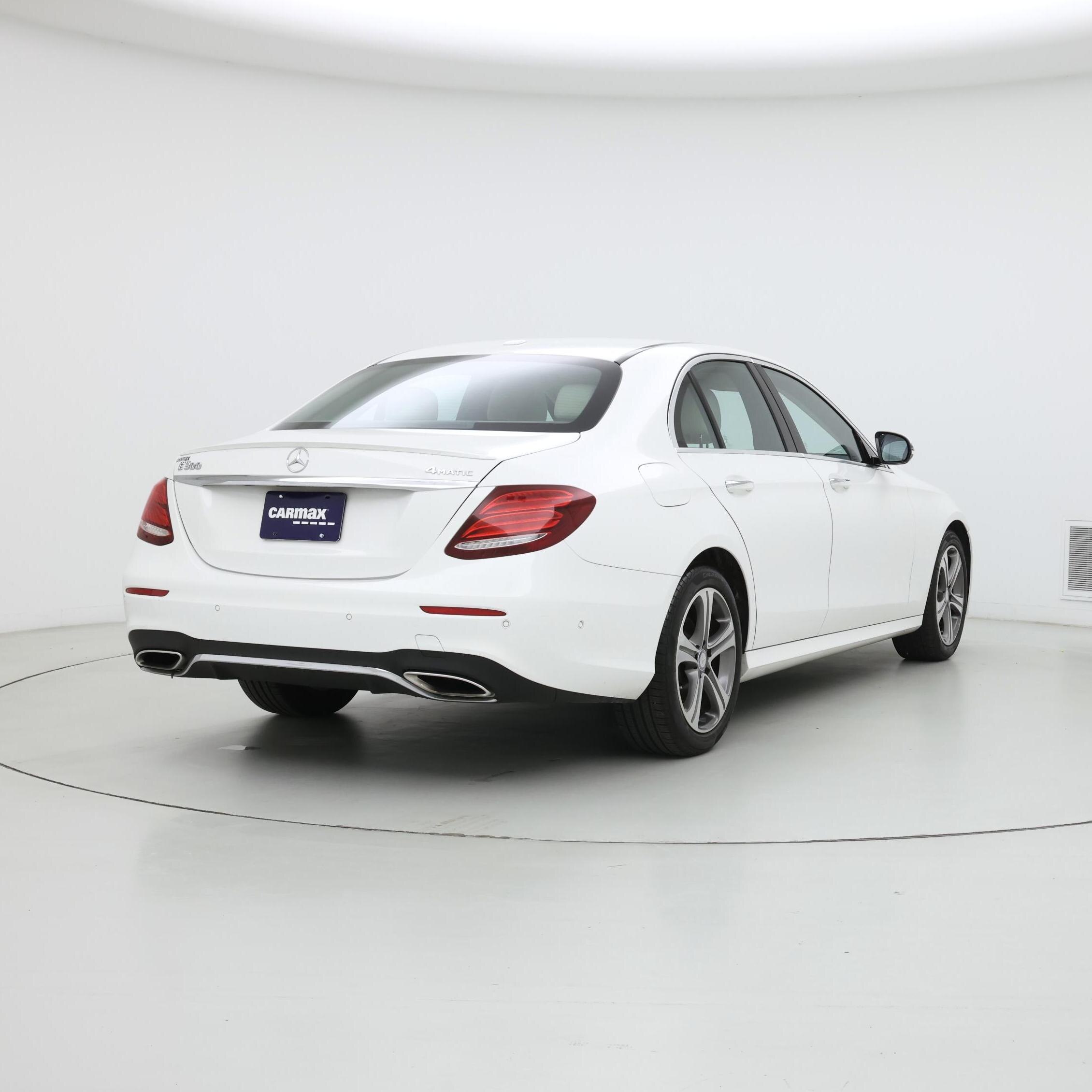 Thumbnail: 2017 Mercedes-Benz E-Class - 8
