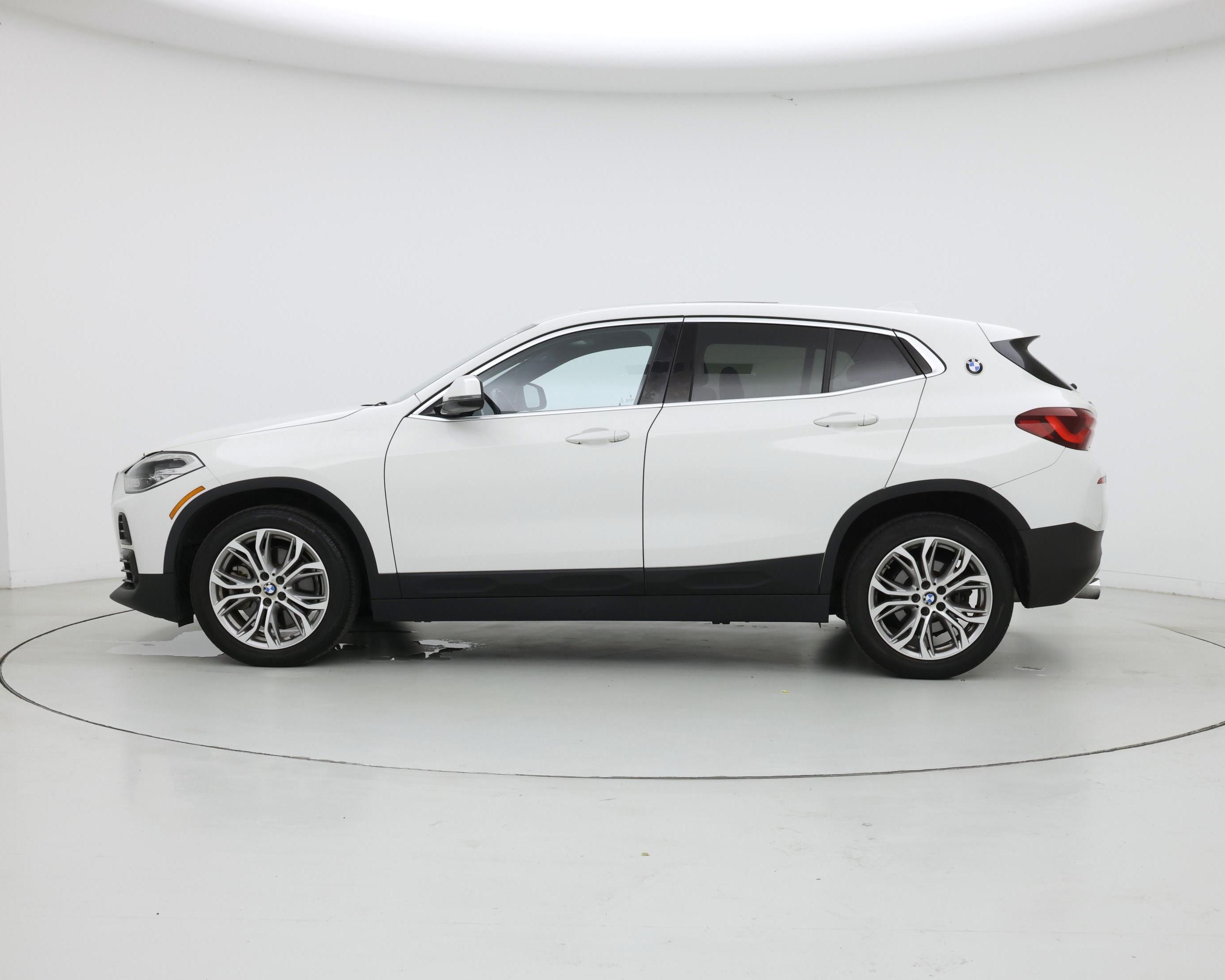 Thumbnail: 2021 BMW X2 - 3