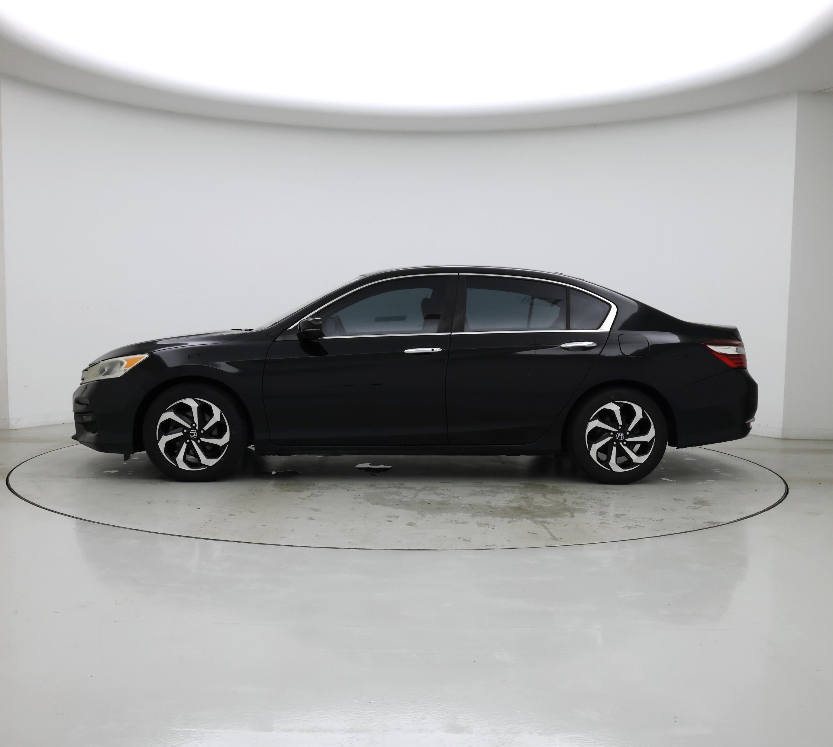 Thumbnail: 2017 Honda Accord - 3