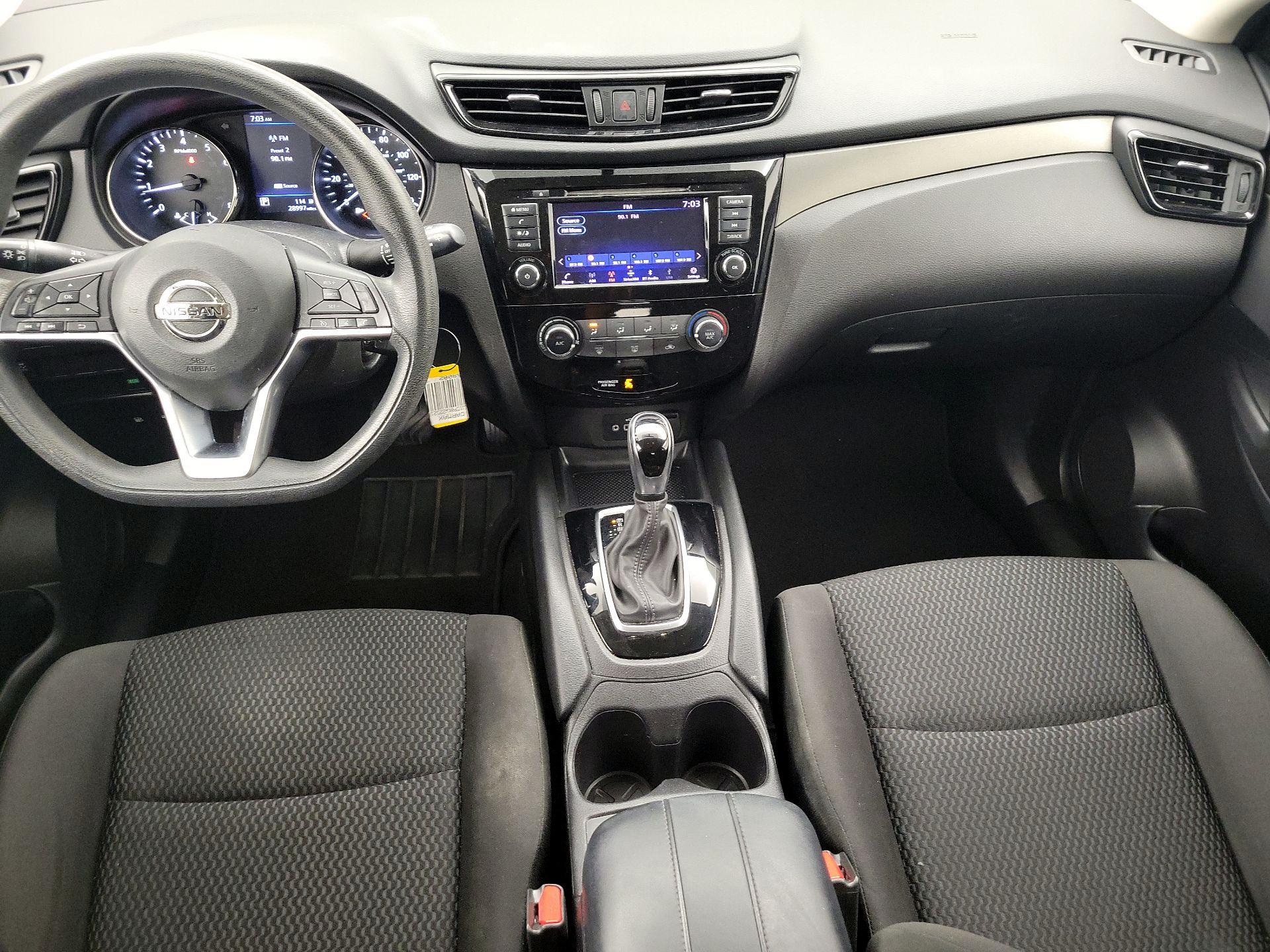 Thumbnail: 2019 Nissan Rogue Sport - 9