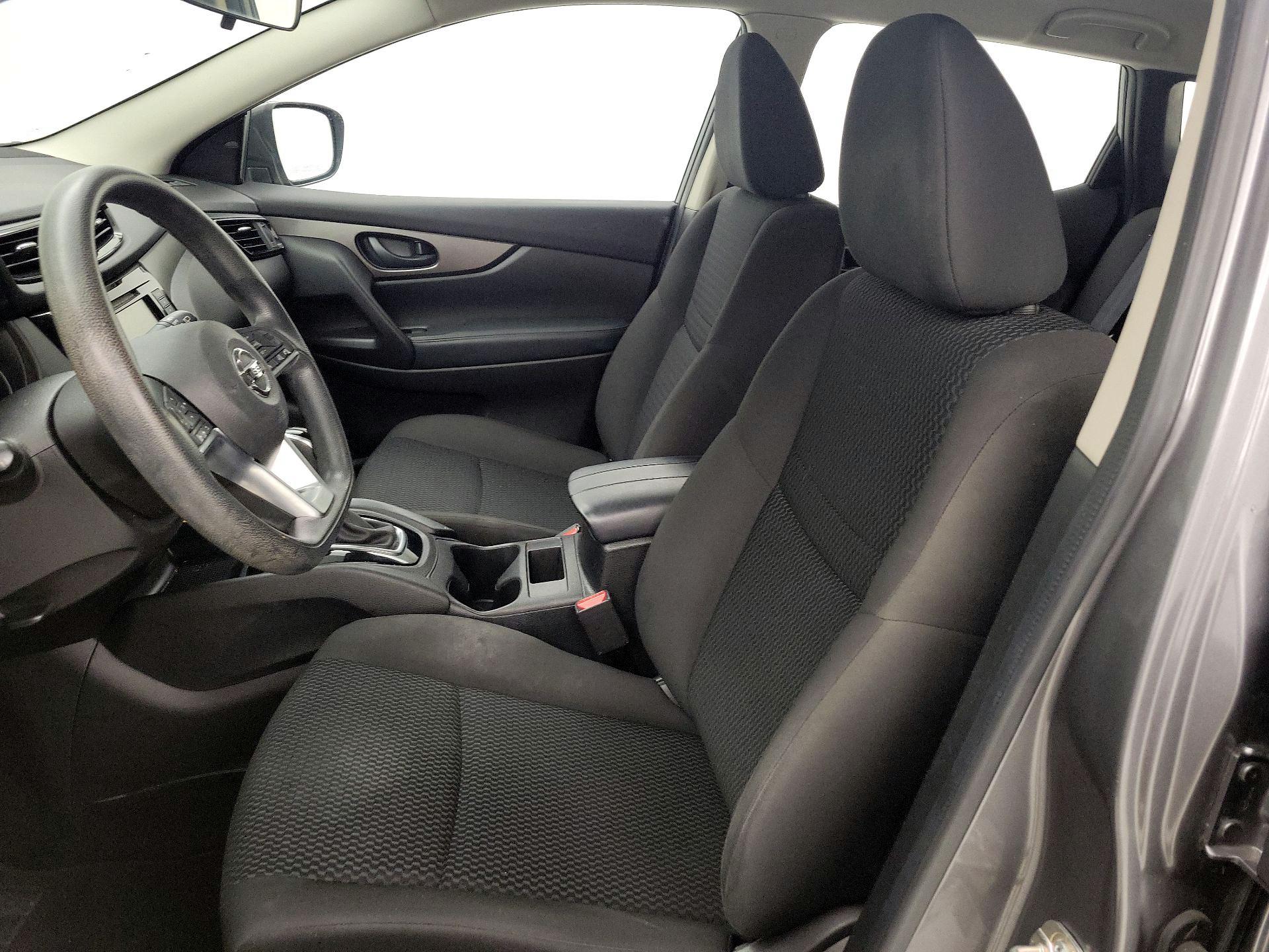 Thumbnail: 2019 Nissan Rogue Sport - 11