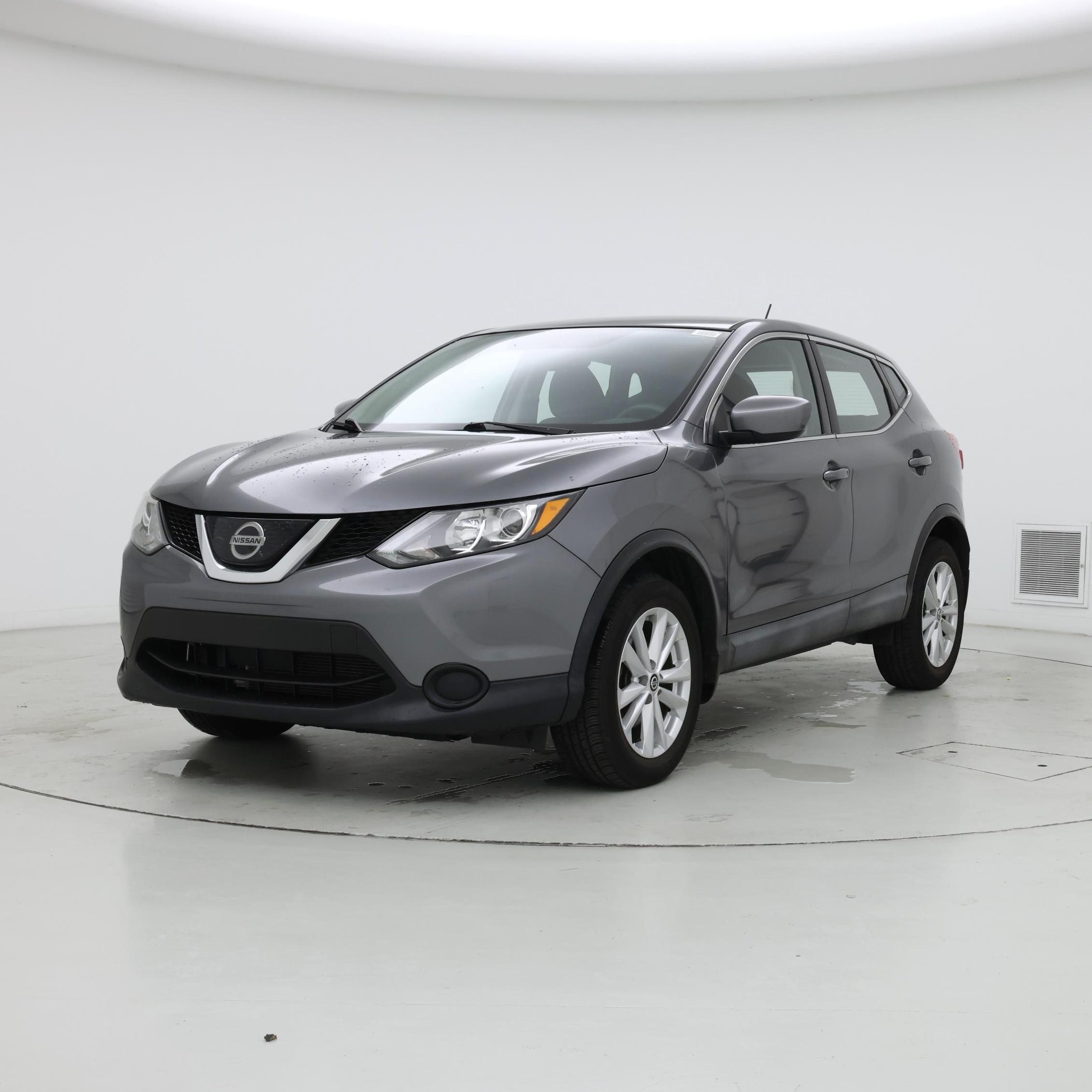 Thumbnail: 2019 Nissan Rogue Sport - 4
