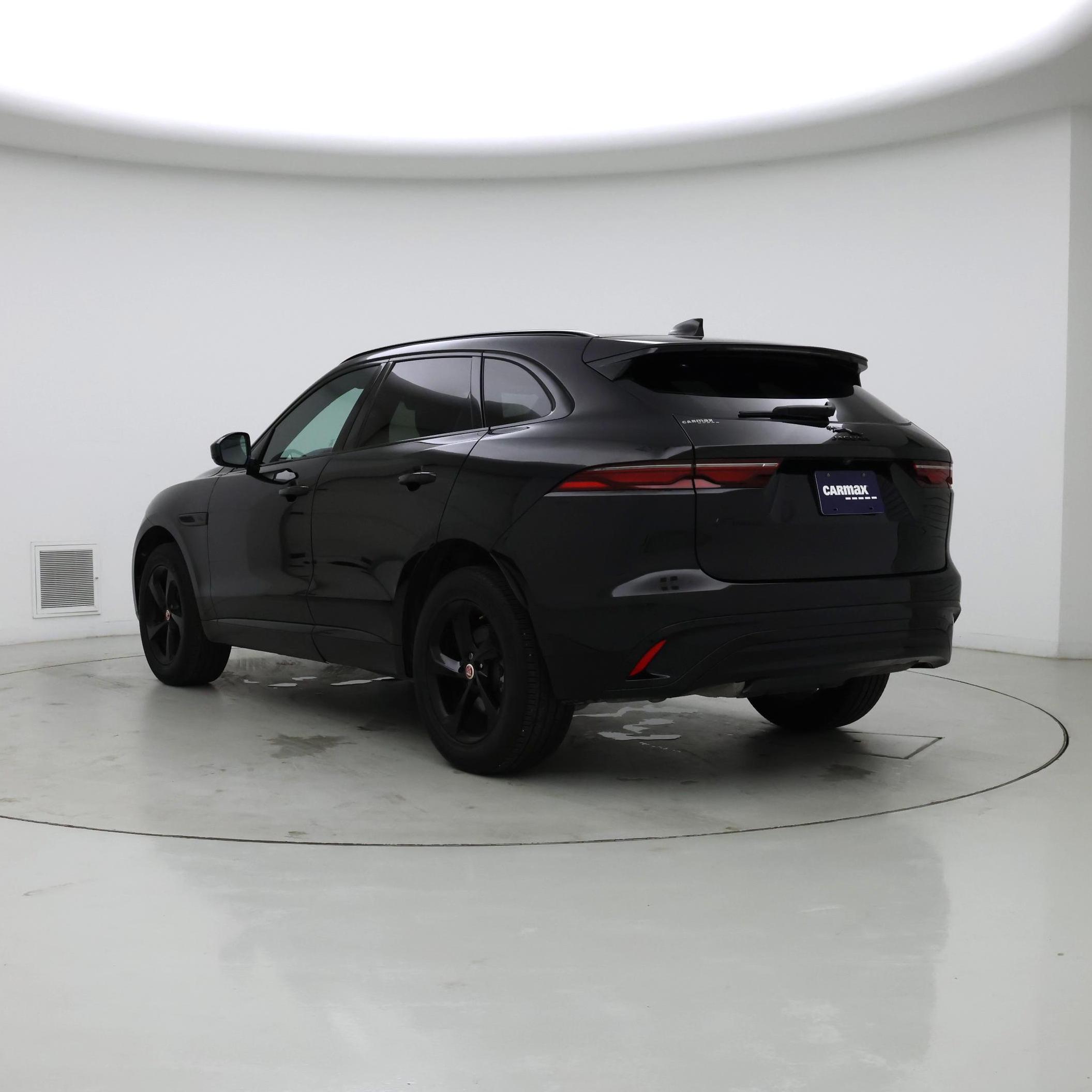 Thumbnail: 2023 Jaguar F-Pace - 2