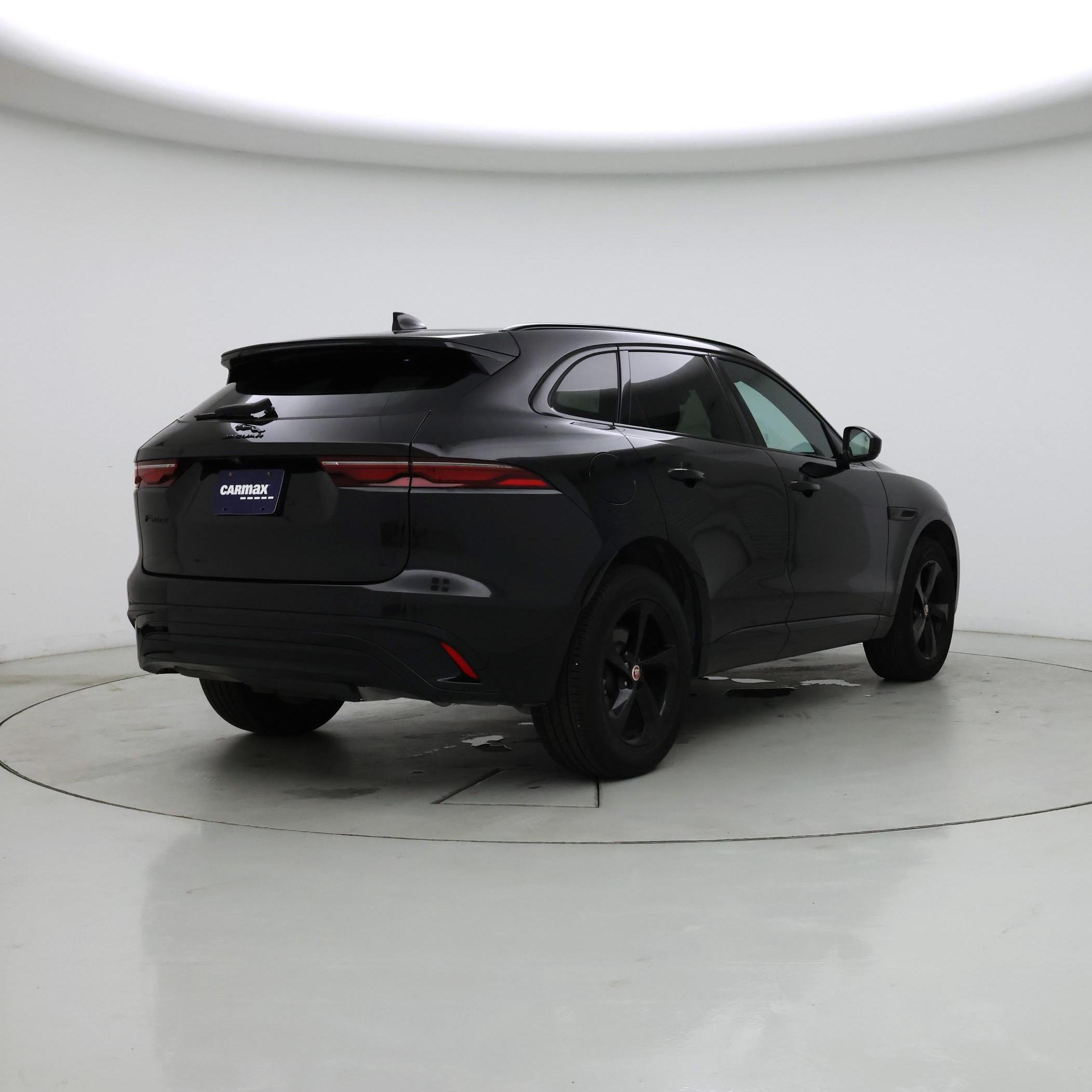Thumbnail: 2023 Jaguar F-Pace - 8
