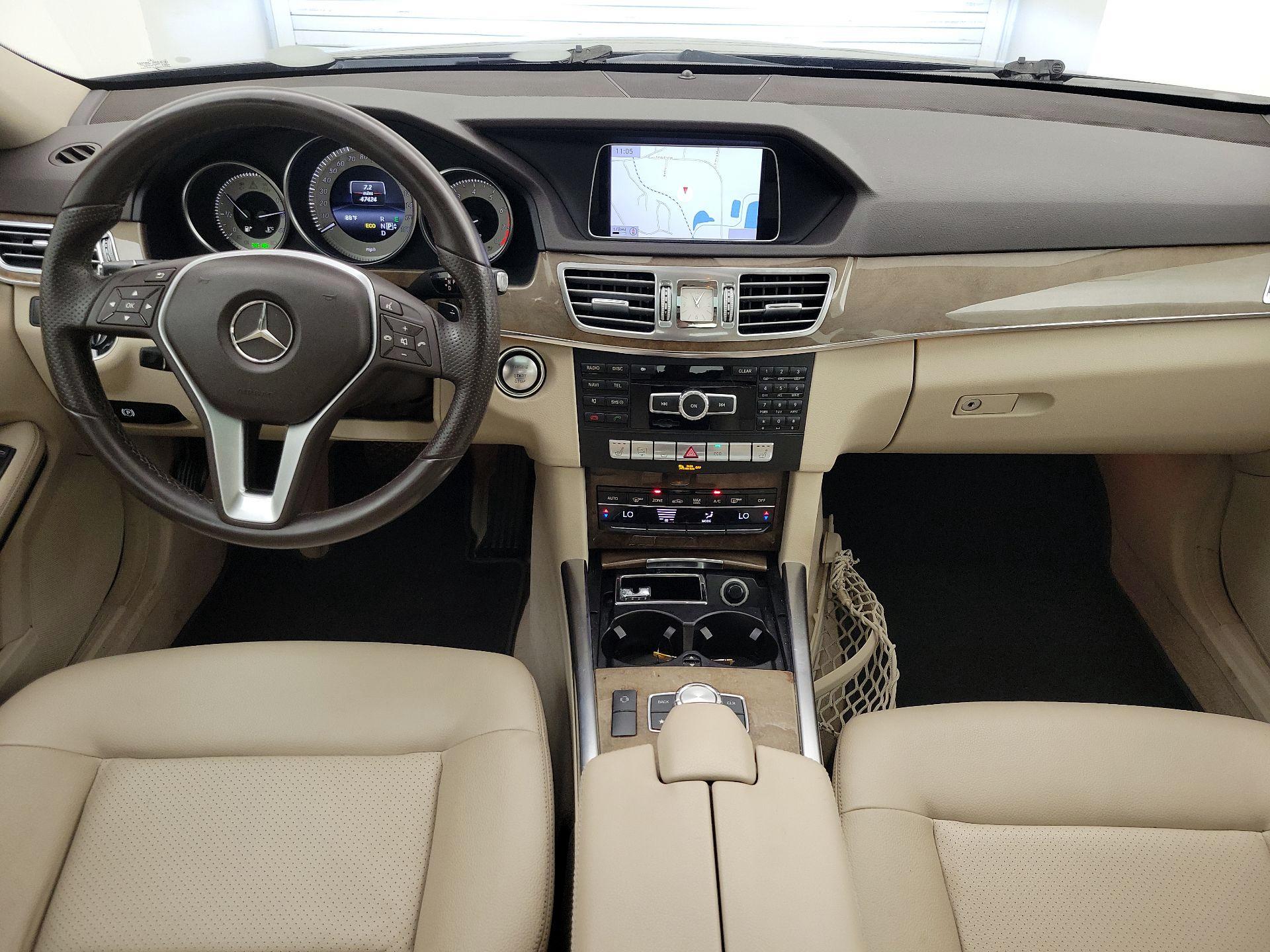 Thumbnail: 2014 Mercedes-Benz E-Class - 9