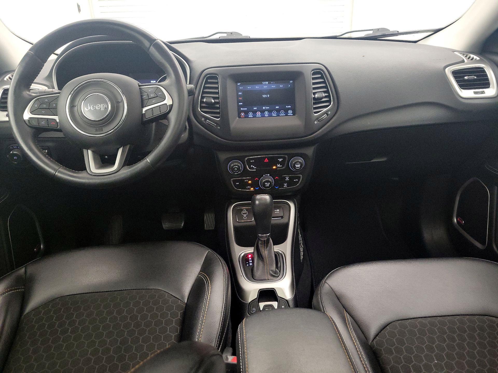 Thumbnail: 2018 Jeep Compass - 9
