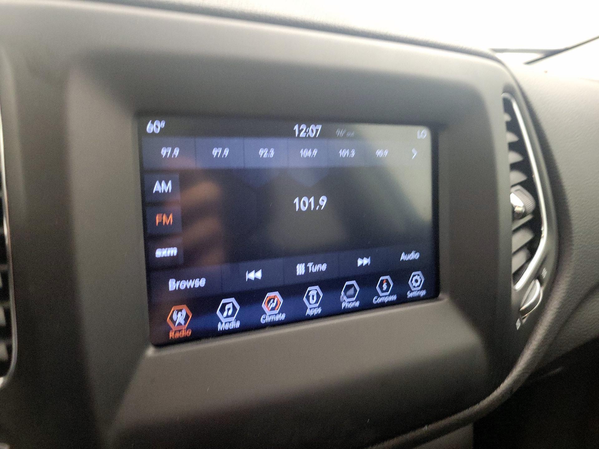 Thumbnail: 2018 Jeep Compass - 15