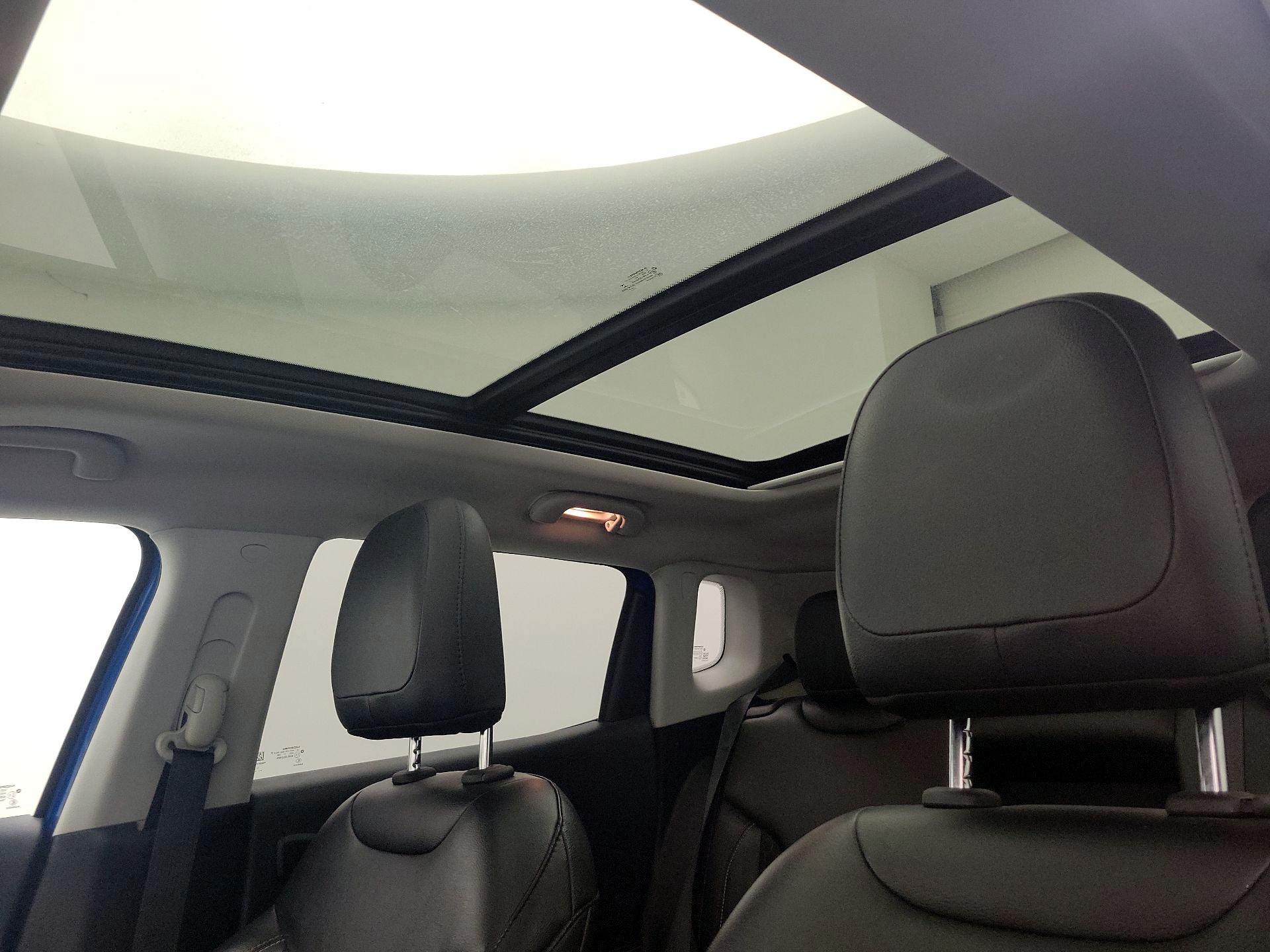 Thumbnail: 2018 Jeep Compass - 19