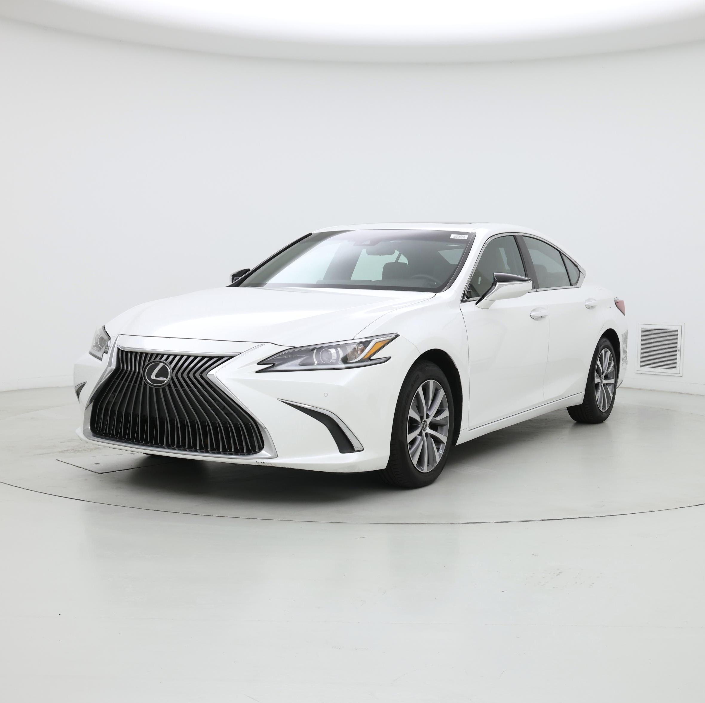 Thumbnail: 2020 Lexus ES - 4