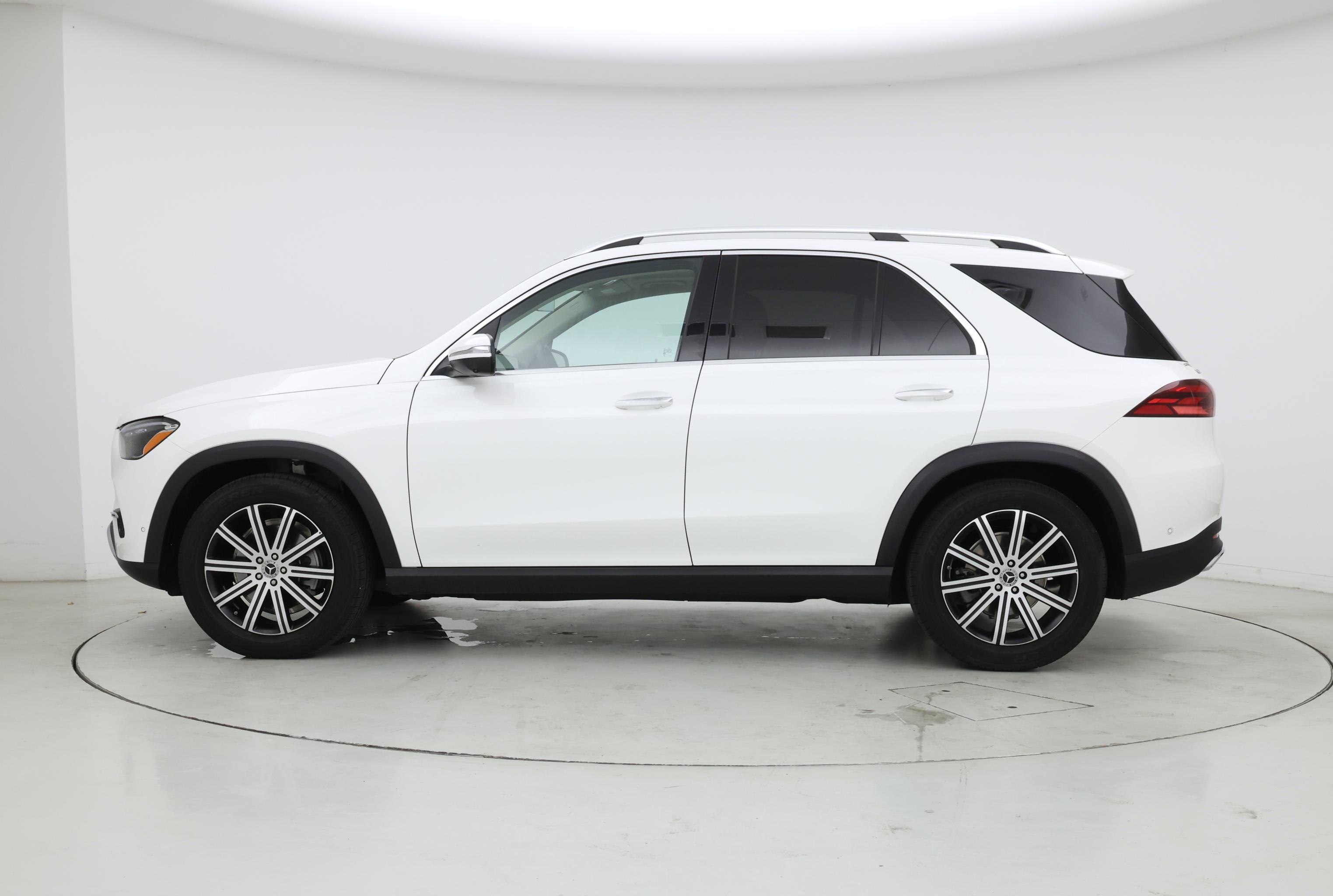 Thumbnail: 2025 Mercedes-Benz GLE - 3