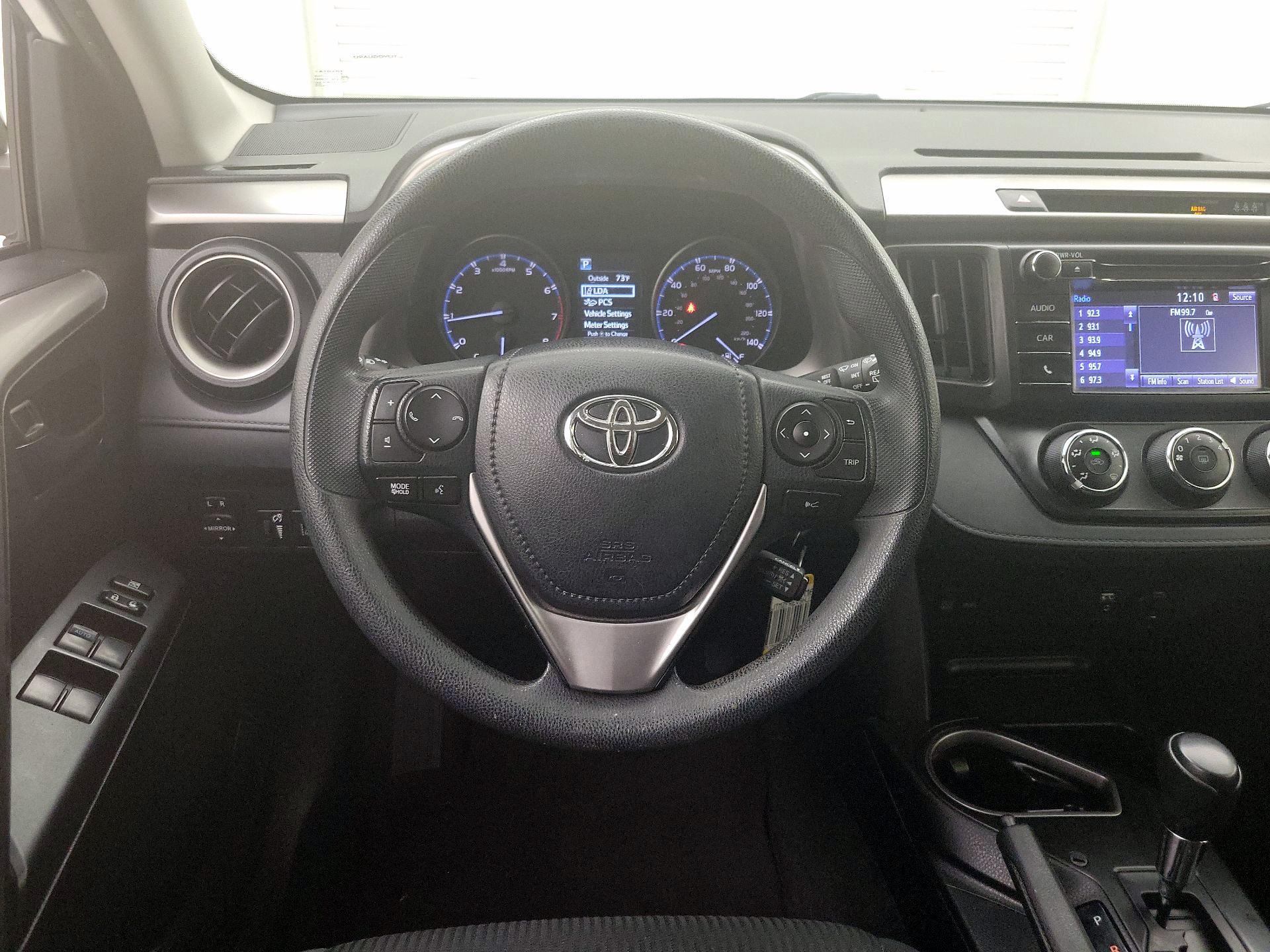 Thumbnail: 2017 Toyota RAV4 - 10