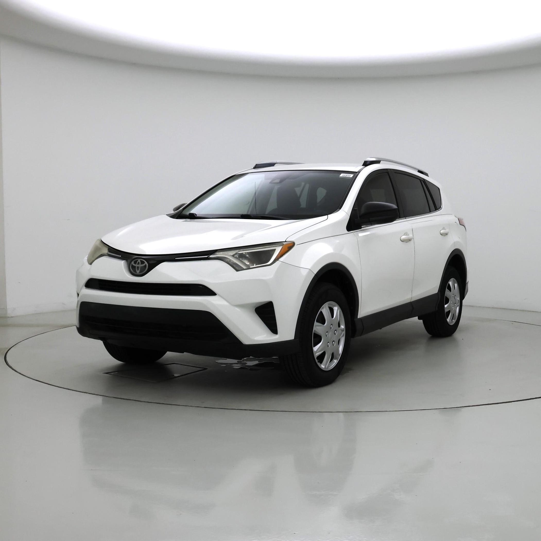 Thumbnail: 2017 Toyota RAV4 - 4