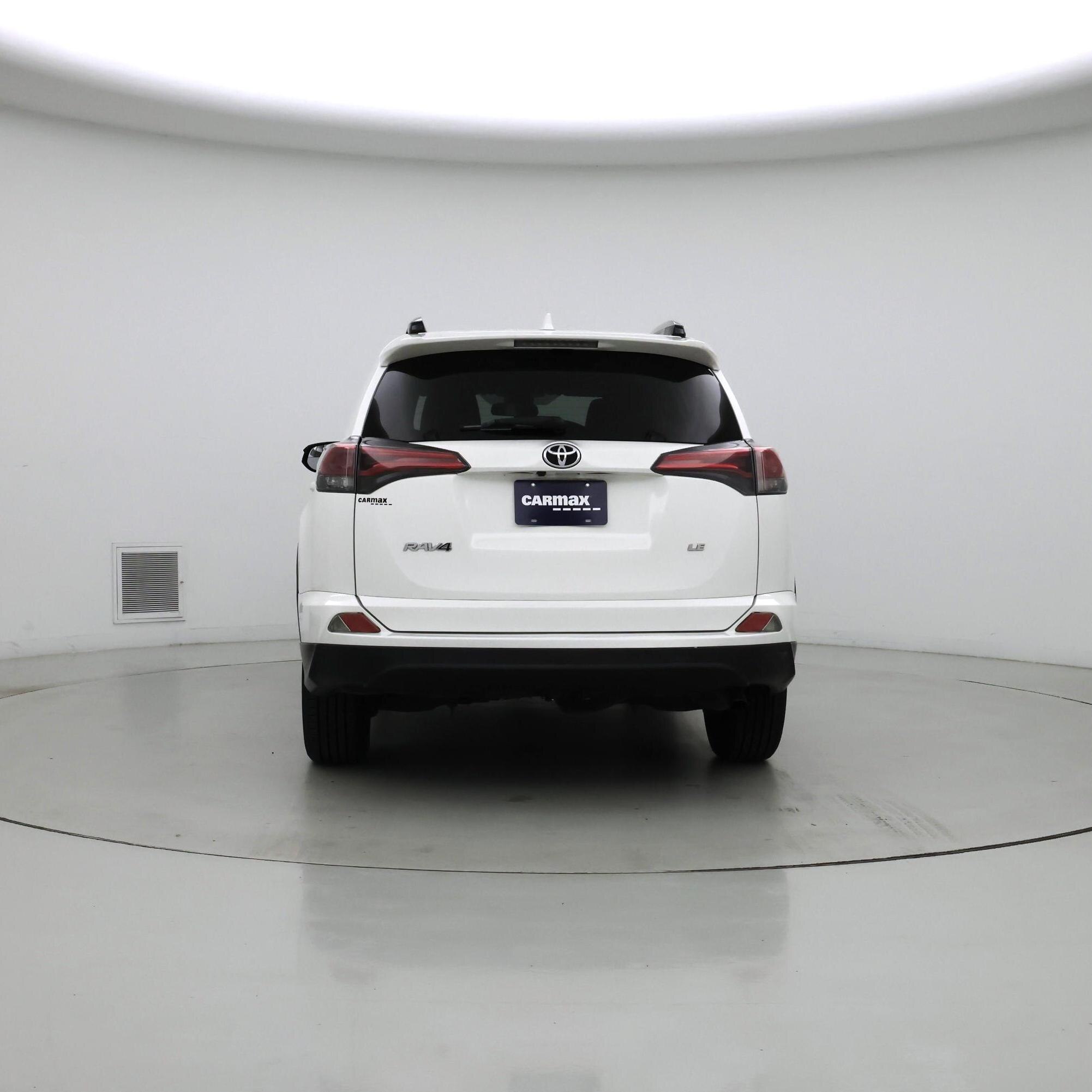 Thumbnail: 2017 Toyota RAV4 - 6