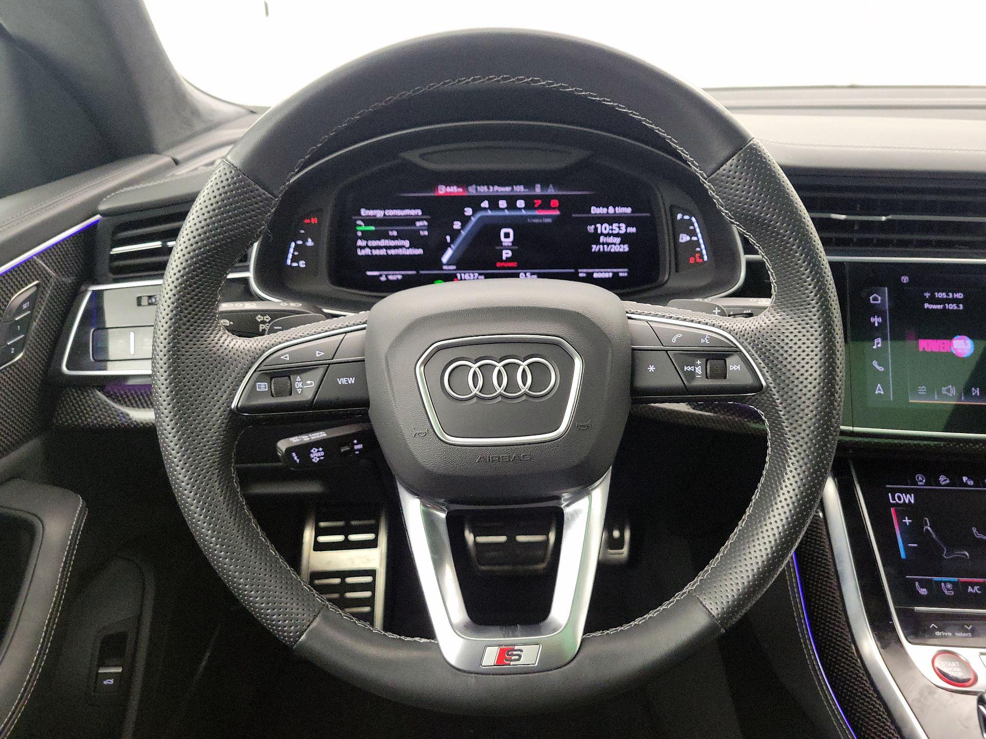 Thumbnail: 2023 Audi SQ8 - 10