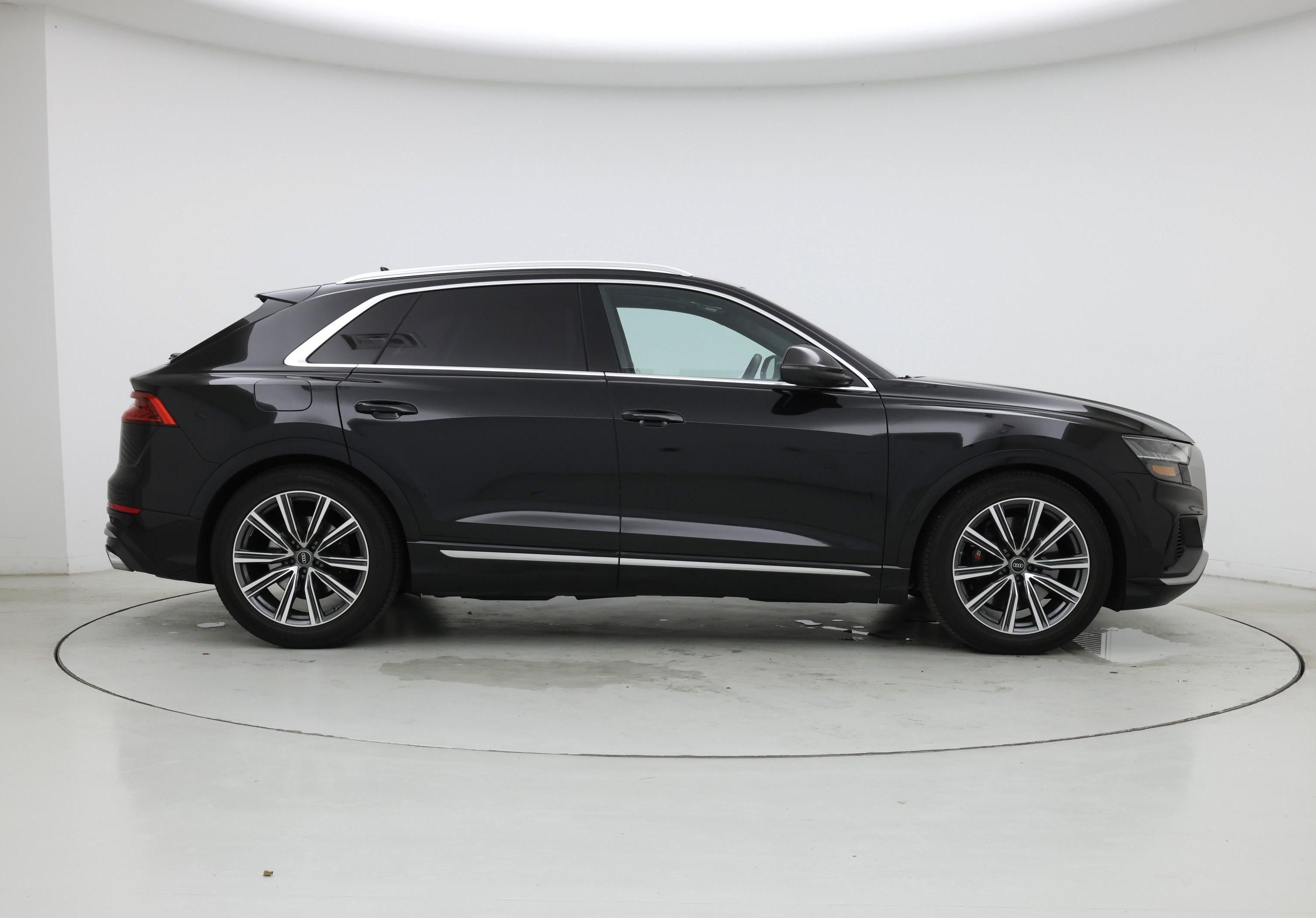 Thumbnail: 2023 Audi SQ8 - 7