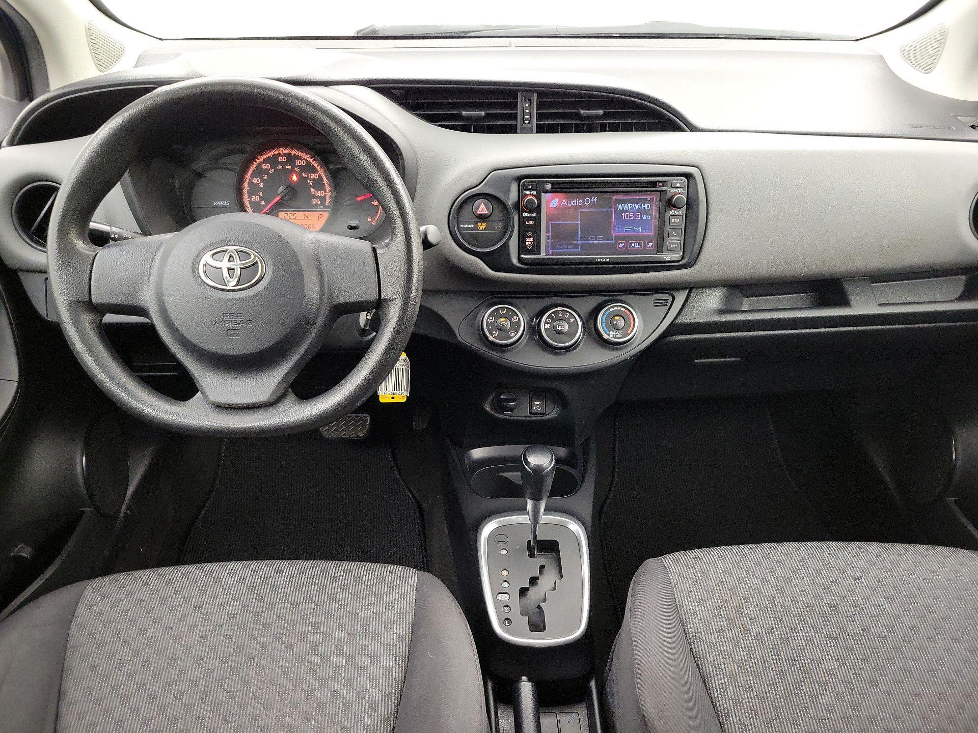 Thumbnail: 2015 Toyota Yaris - 9