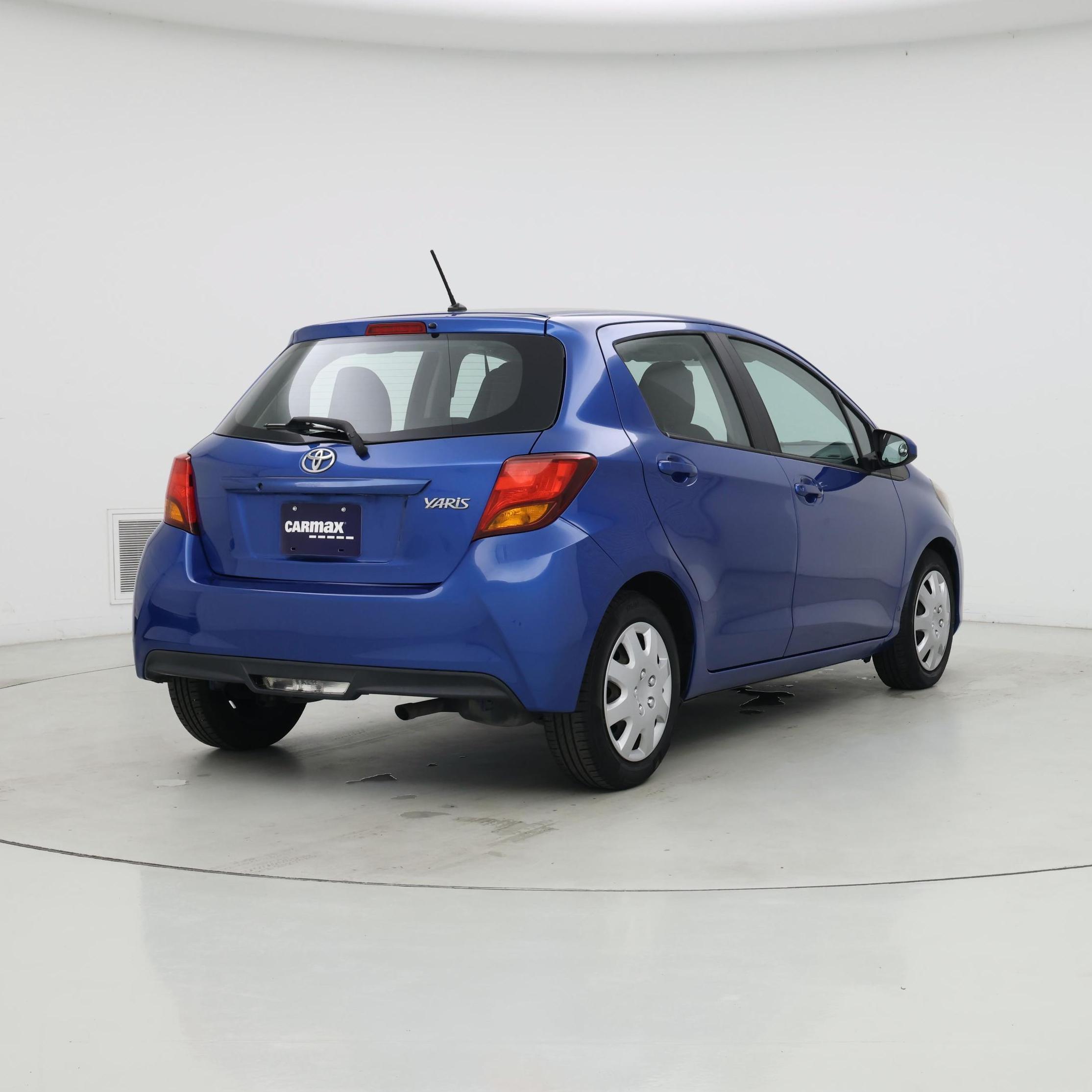 Thumbnail: 2015 Toyota Yaris - 8