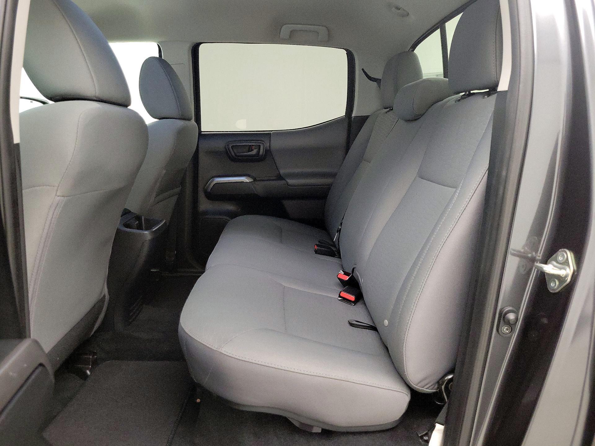 Thumbnail: 2019 Toyota Tacoma - 20
