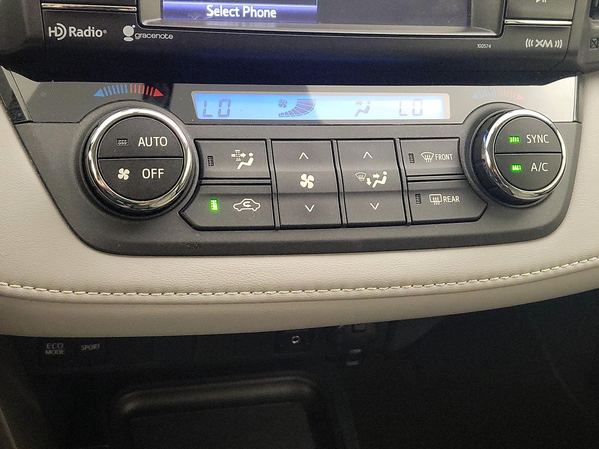 Thumbnail: 2016 Toyota RAV4 - 16