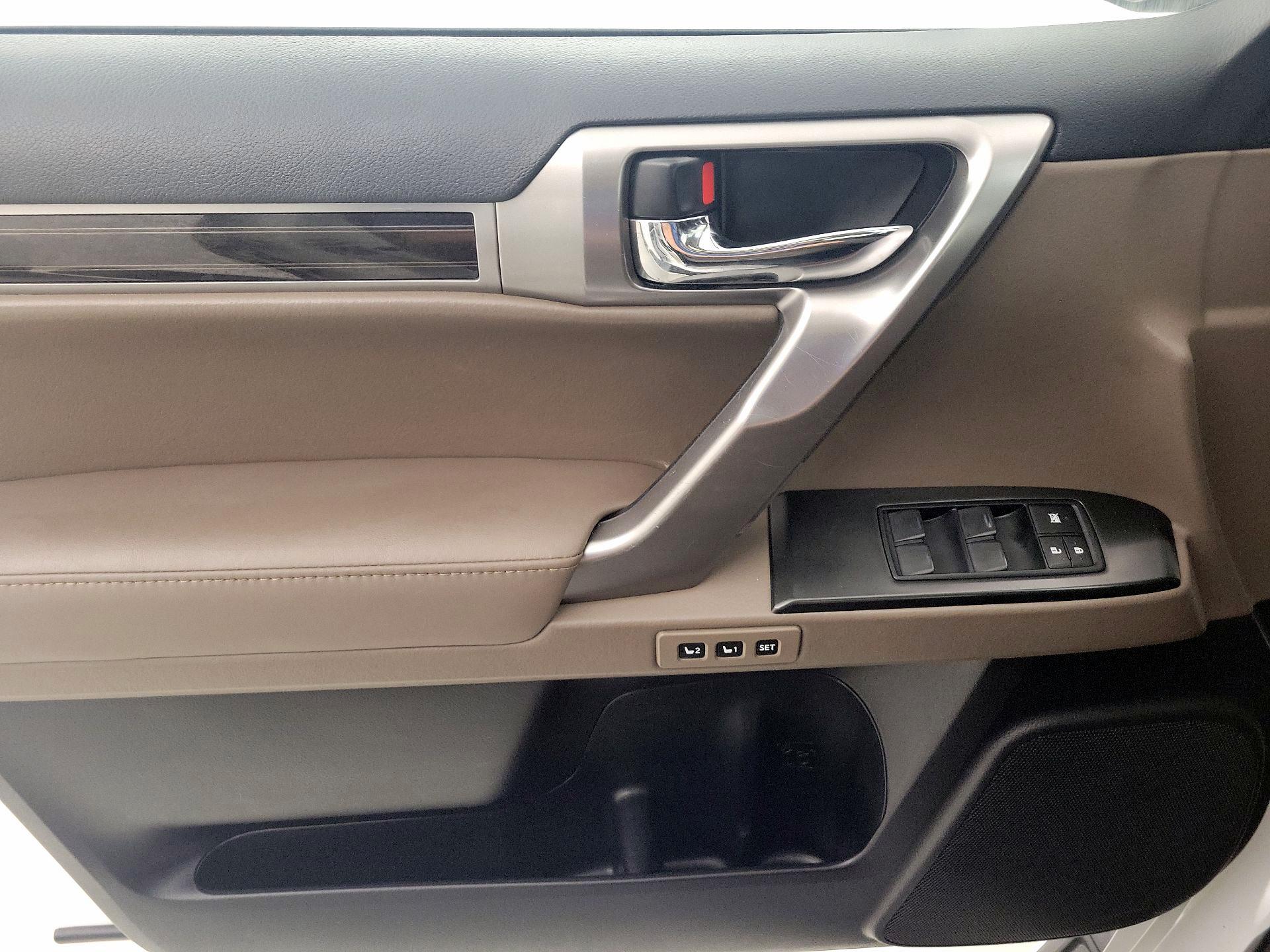 Thumbnail: 2022 Lexus GX - 12