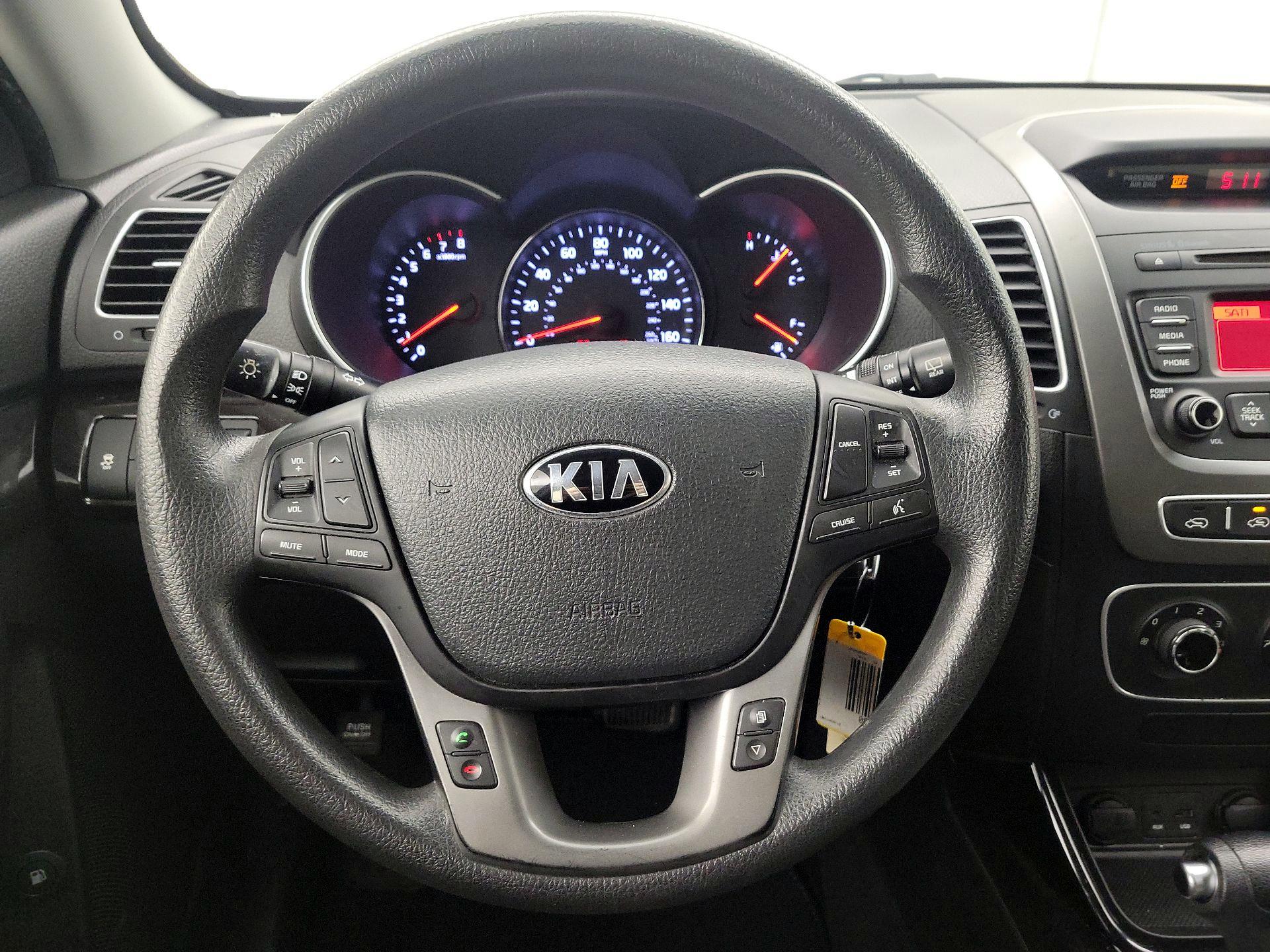 Thumbnail: 2015 Kia Sorento - 10