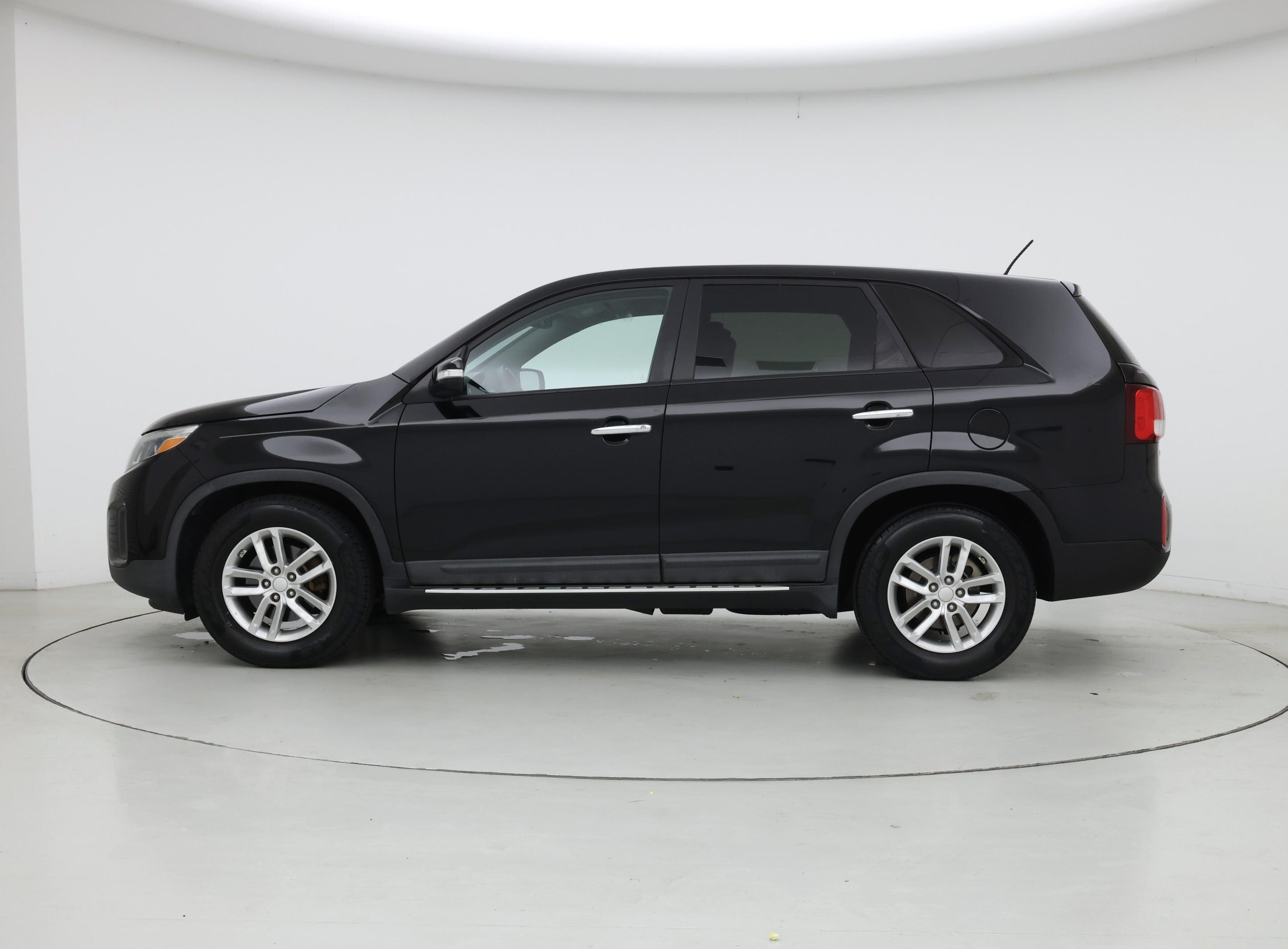 Thumbnail: 2015 Kia Sorento - 3