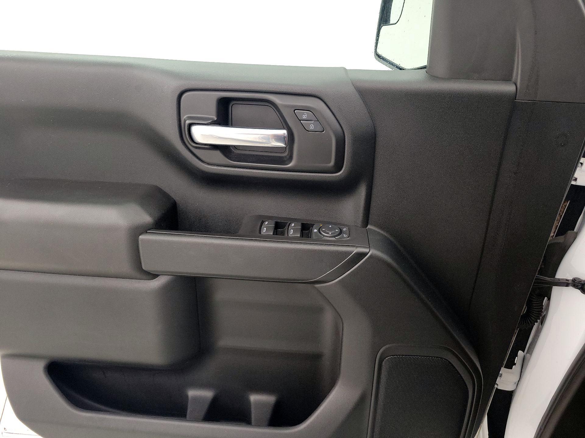 Thumbnail: 2021 Chevrolet Silverado 1500 - 12
