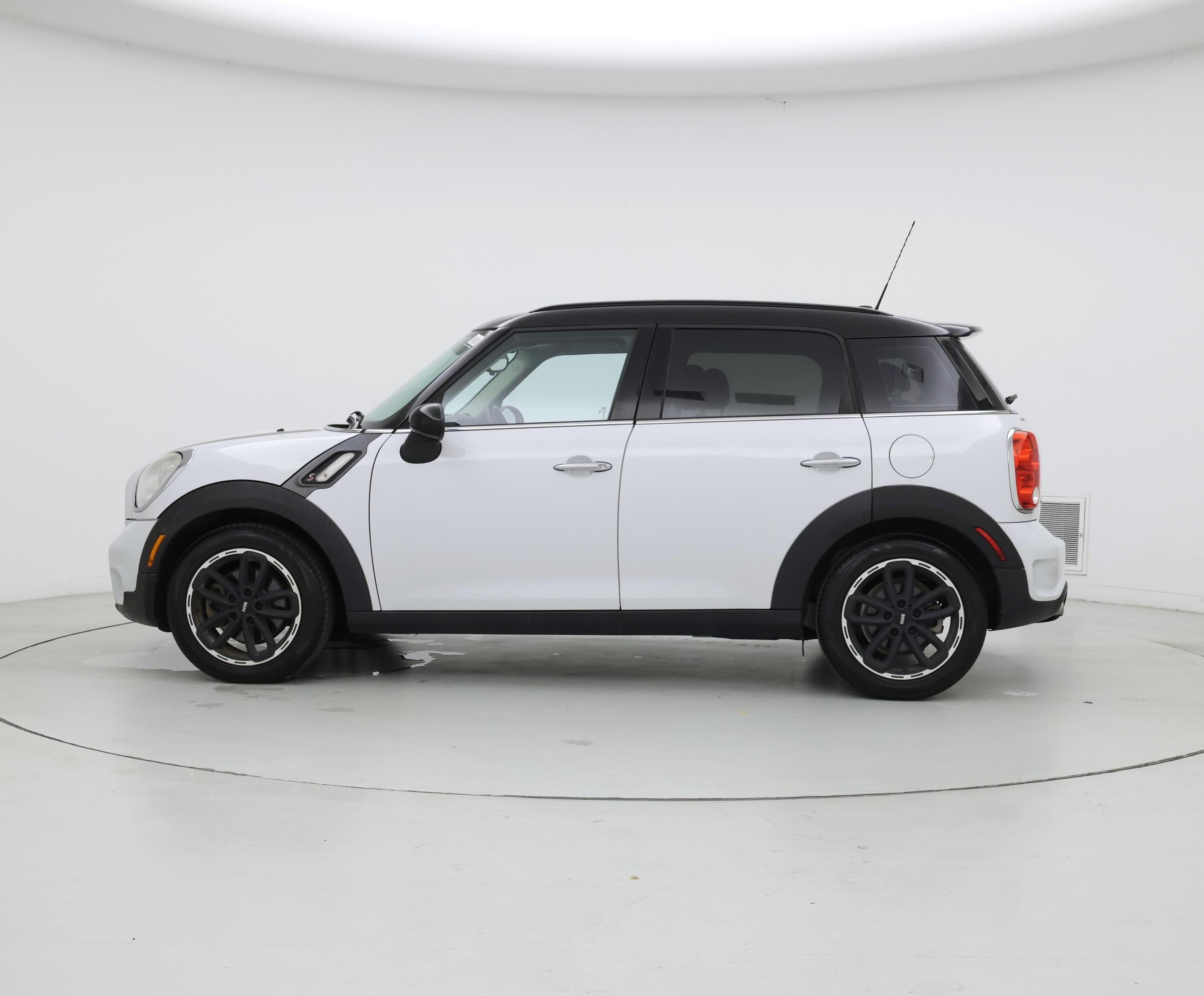 Thumbnail: 2016 MINI Cooper Countryman - 3