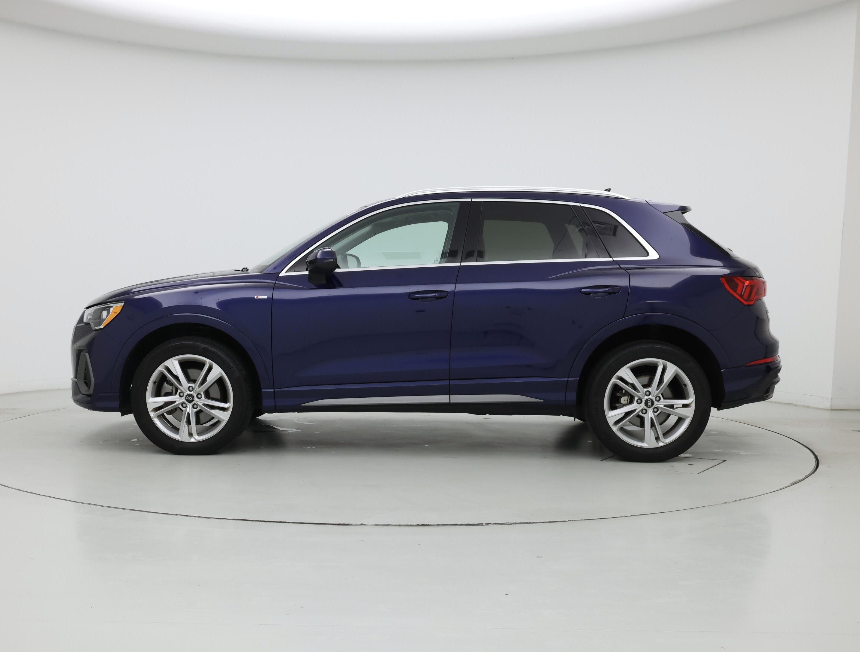 Thumbnail: 2022 Audi Q3 - 3