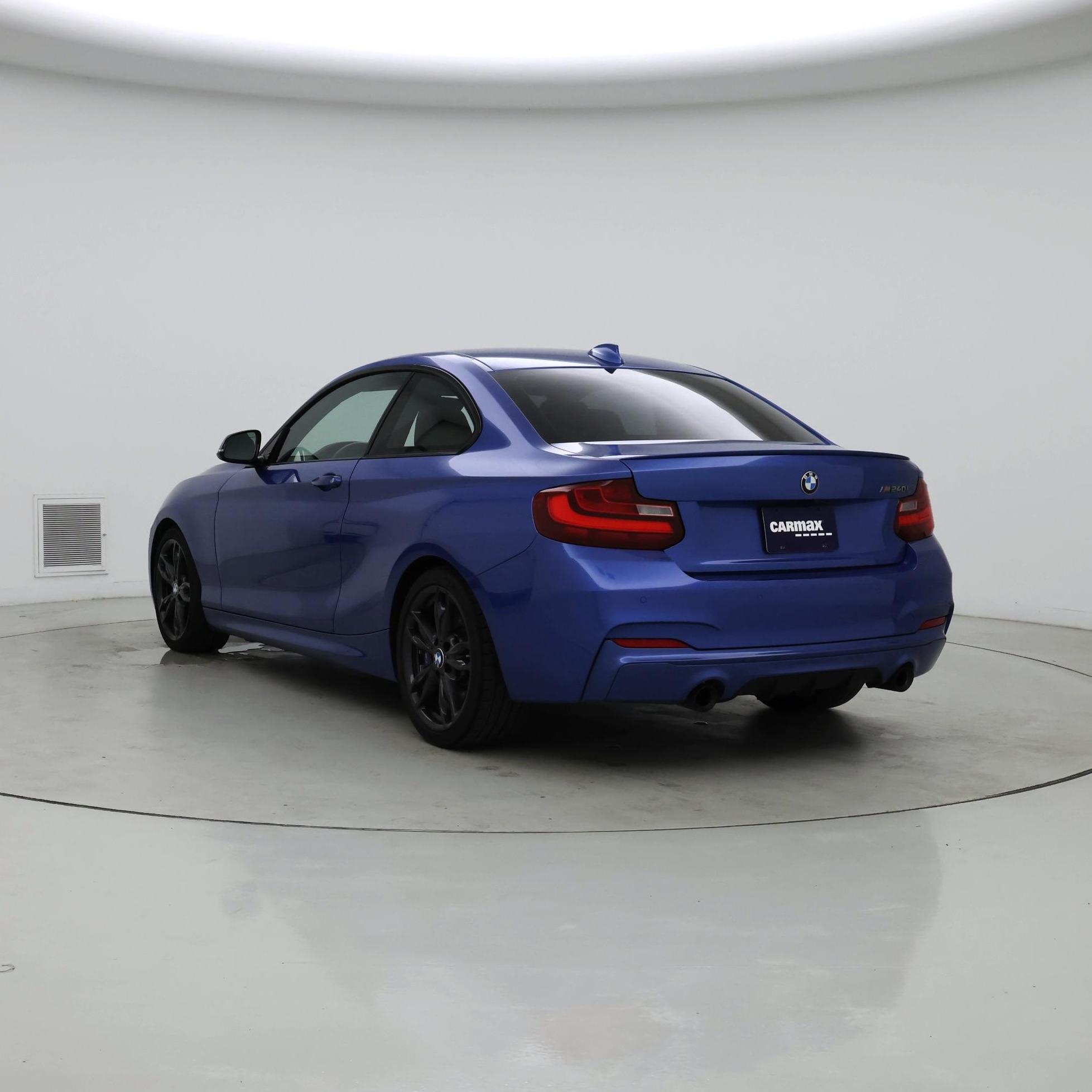 Thumbnail: 2017 BMW 2 Series - 2