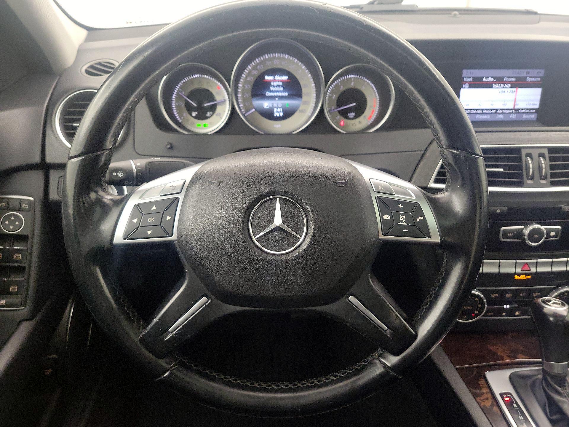 Thumbnail: 2014 Mercedes-Benz C-Class - 10