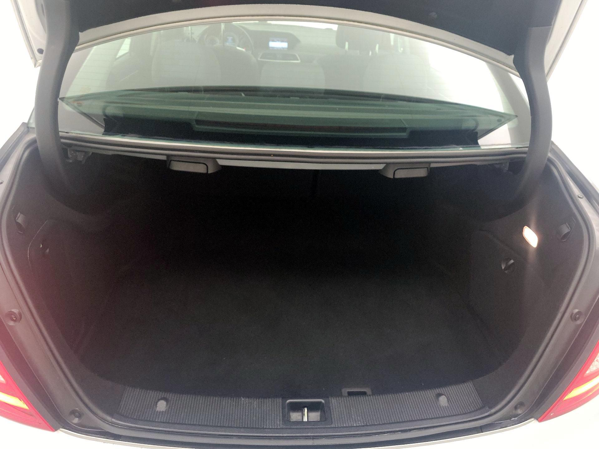 Thumbnail: 2014 Mercedes-Benz C-Class - 20