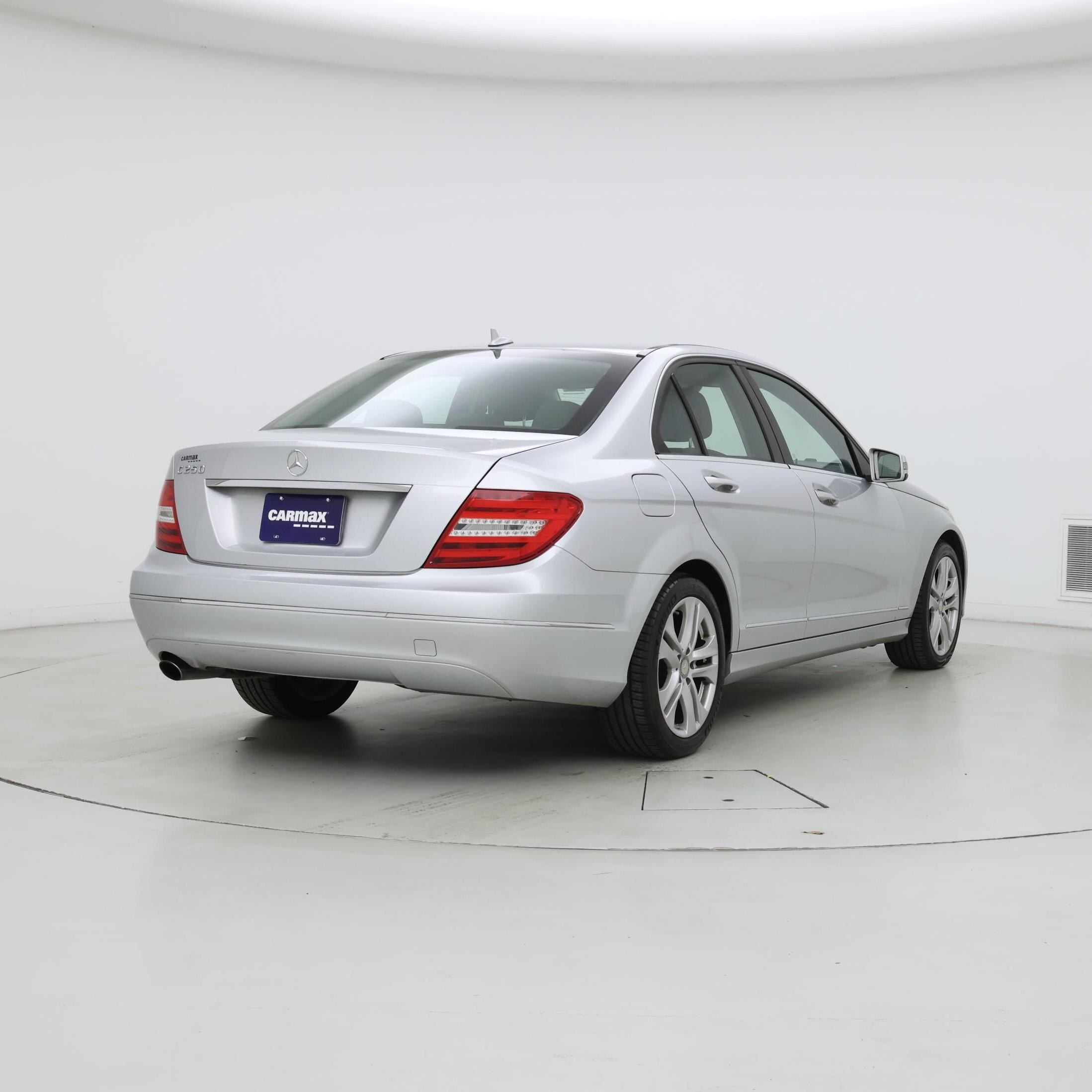 Thumbnail: 2014 Mercedes-Benz C-Class - 8