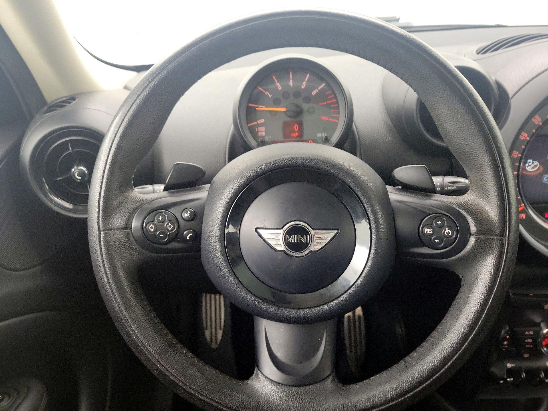 Thumbnail: 2015 MINI Cooper Countryman - 10