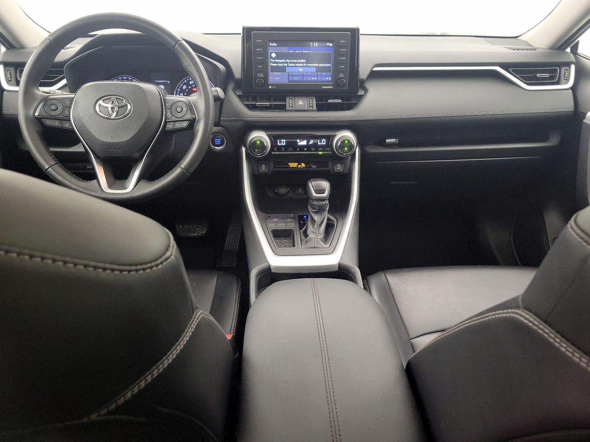 Thumbnail: 2020 Toyota RAV4 - 9