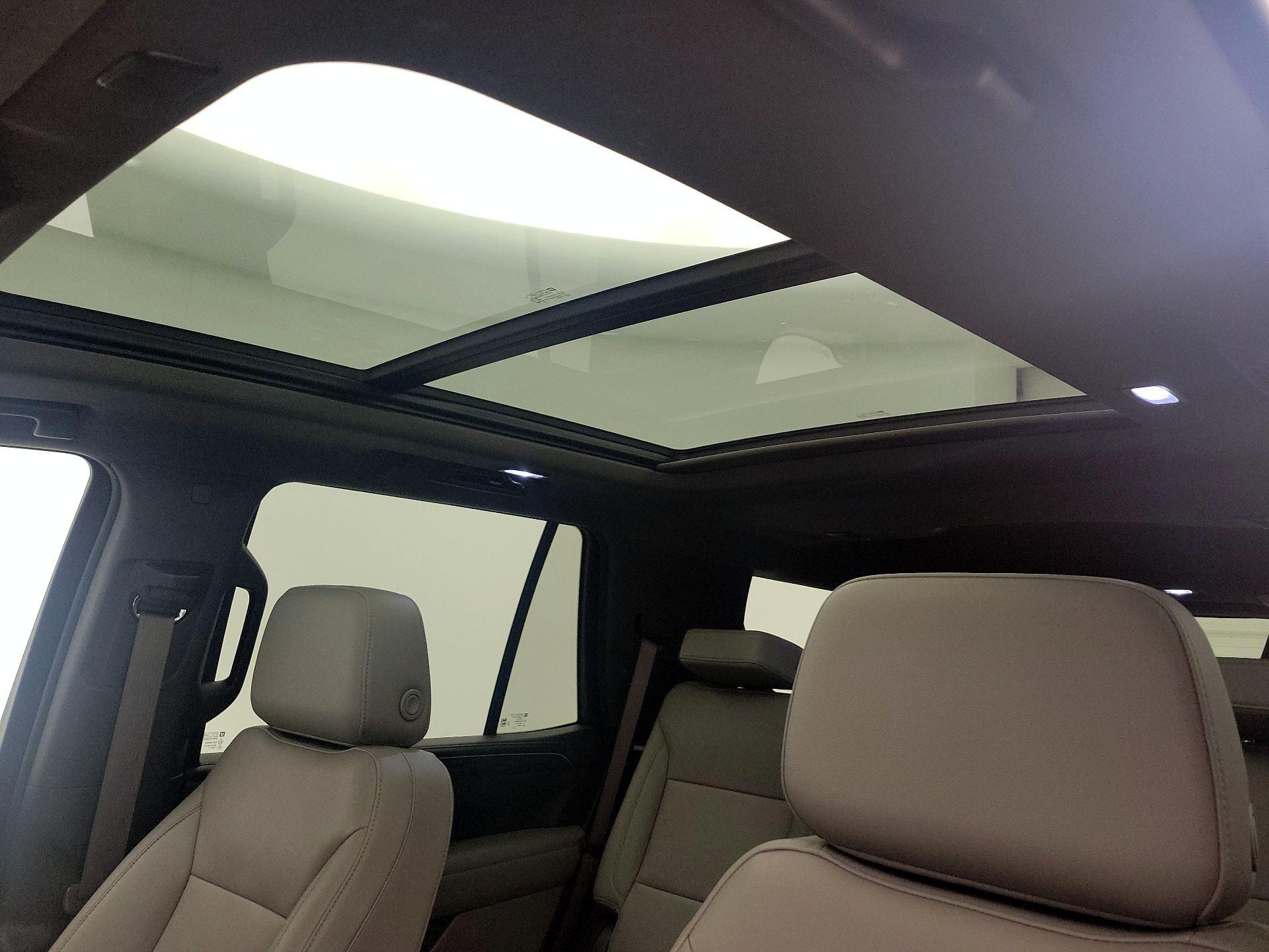 Thumbnail: 2022 Chevrolet Tahoe - 19