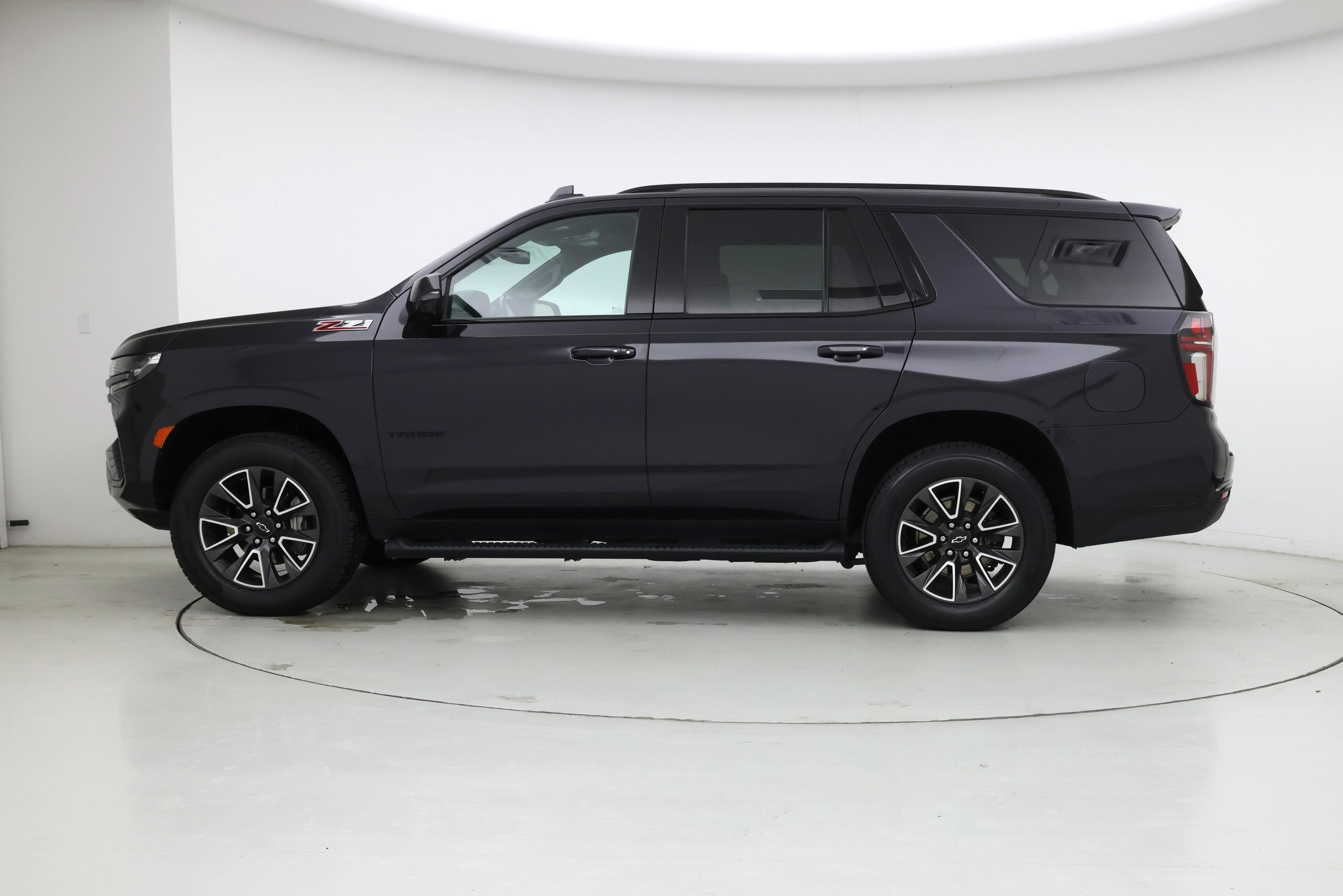 Thumbnail: 2022 Chevrolet Tahoe - 3